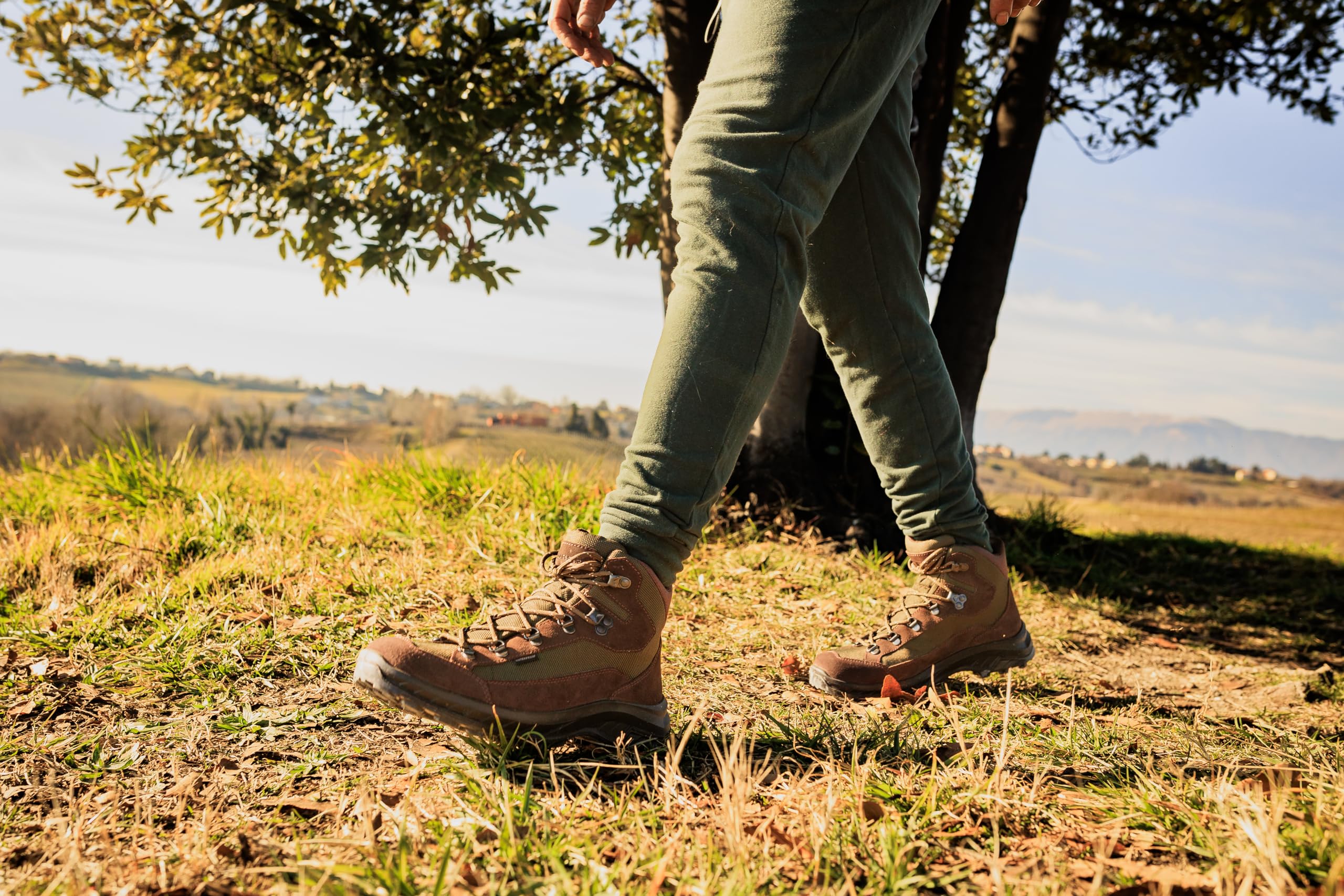 GARSPORT Monviso WP Scarponcini da Trekking Impermeabili, Antracite/Arancio, Crosta Scamosciata, Stringata, Unisex Adulto