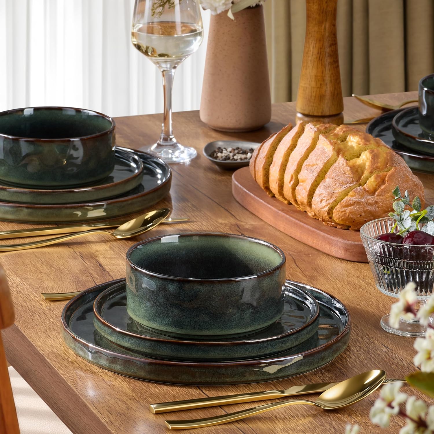 LIANYU Stoneware Dinnerware Set, 6 Piece Plates and Bowls Sets for 2, Ceramic Dish Set Includes Dinner Salad Plates, Cereal Bowls, Microwave & Dishwasher Safe, Moss Green