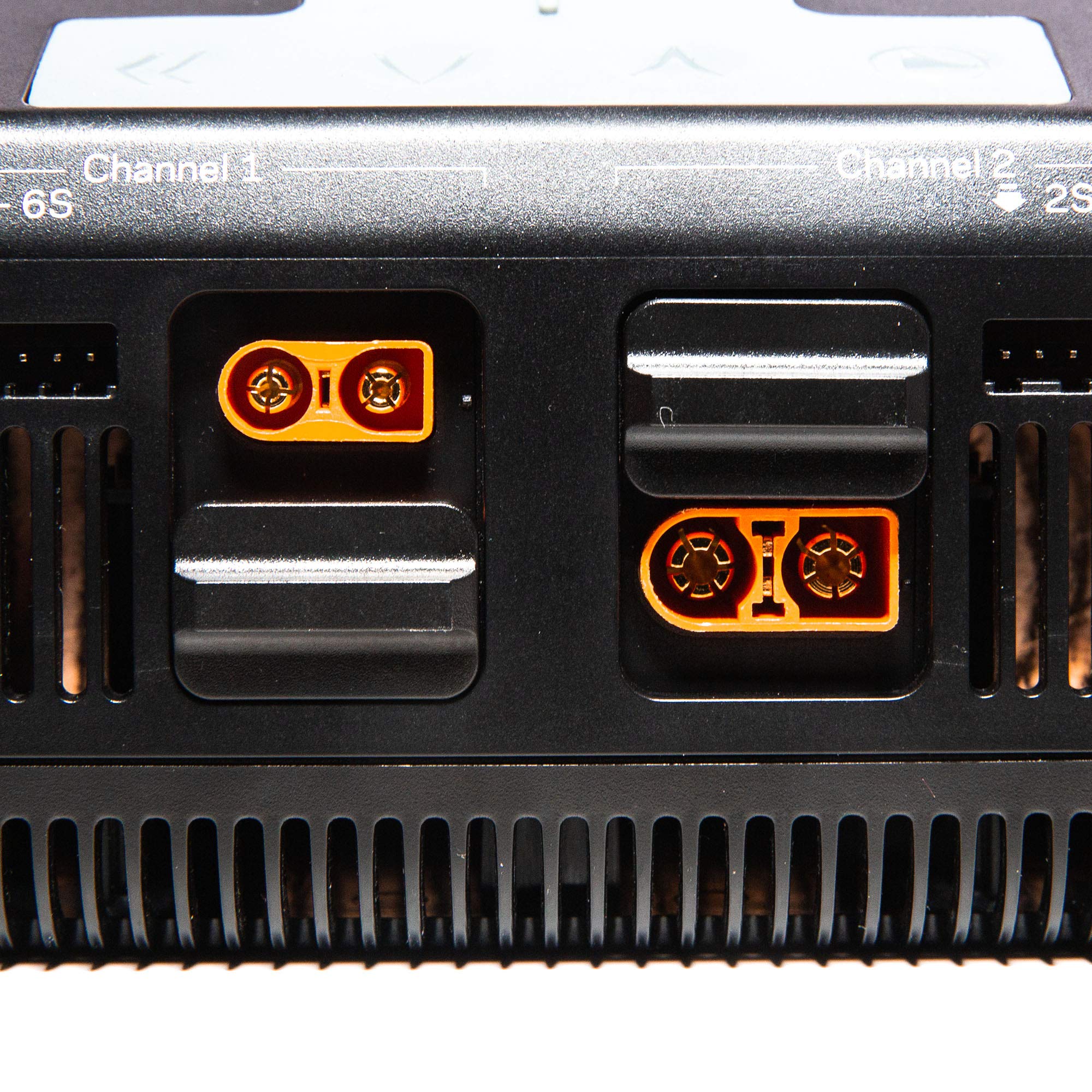 Spektrum S2200 G2 AC 2x200W Smart-Ladegerät International