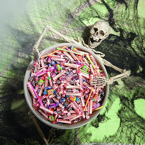 Miniatura 7 de Fun Express Paquete variado de dulces a granel de 1000 piezas, dulces surtidos envueltos individualmente para Halloween, recuerdos de fiesta,