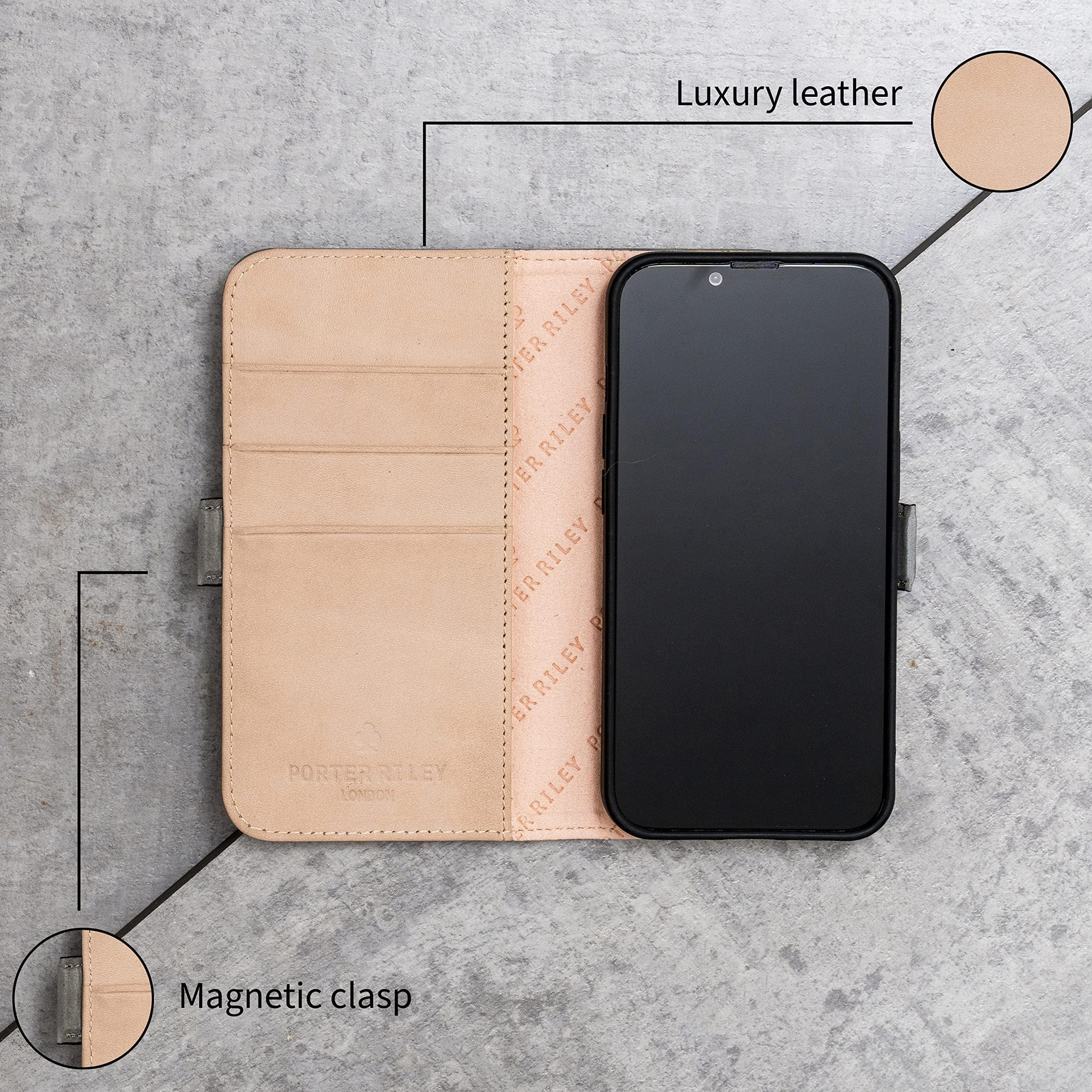iPhone 17 Pro Max Wallet Leren Hoesje met Standaard - Bruin iPhone 17 Pro Max Wallet Leren Hoesje met Standaard - Bruin