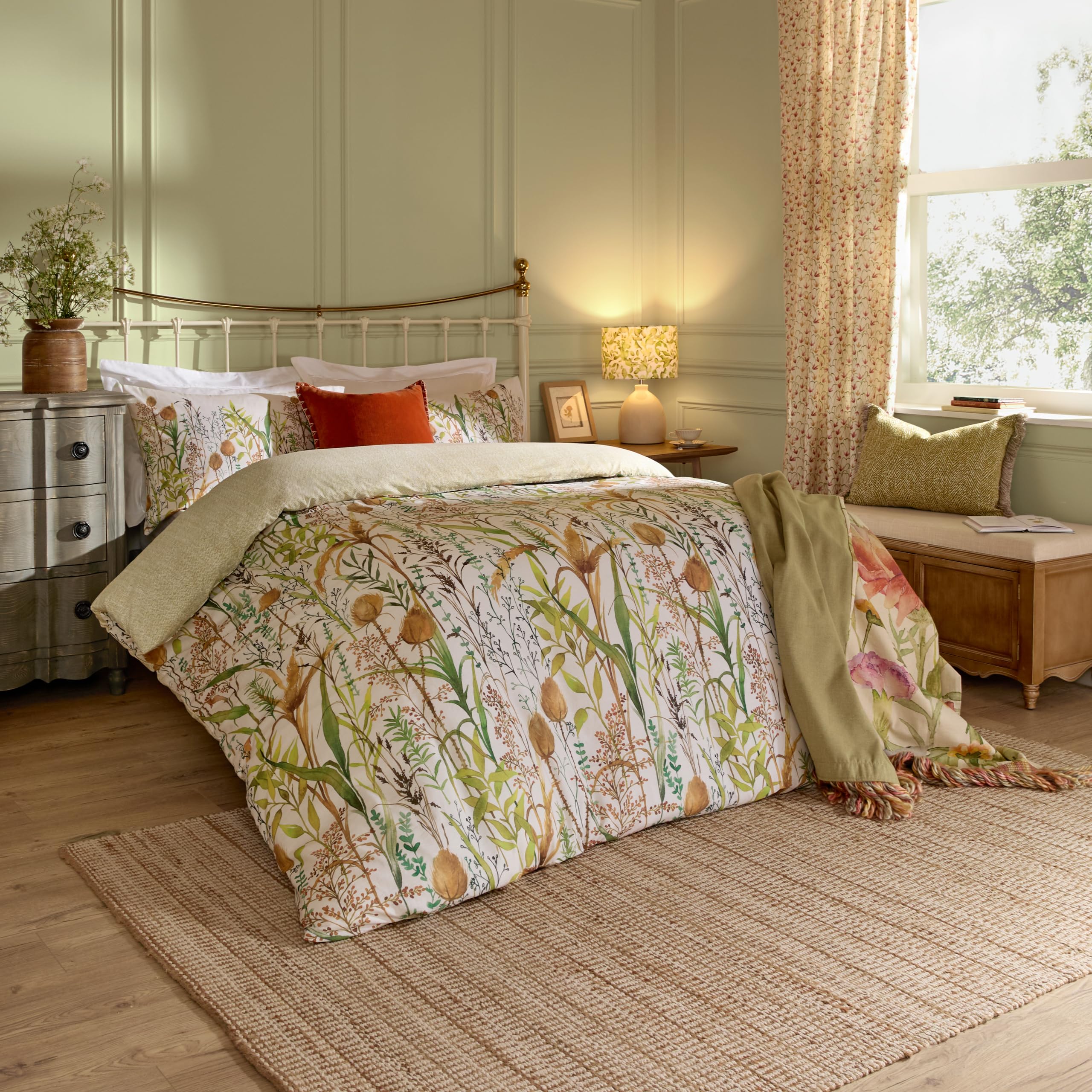 Voyage Maison Lydiard Tumbled Cotton Duvet Cover Set (Multicolour - King)