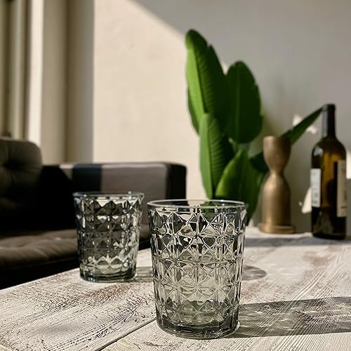 Miniatura 3 de CUPID- Juego de 8 vasos acrílicos de 16 y 21 onzas, sin BPA, apilables, aptos para lavavajillas, gris-negro