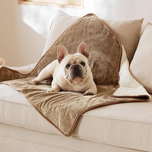 Bedsure - Mantas impermeables para perros medianos, manta mediana de gato lavable para protección del sofá, manta de vellón y Sherpa para cachorros,