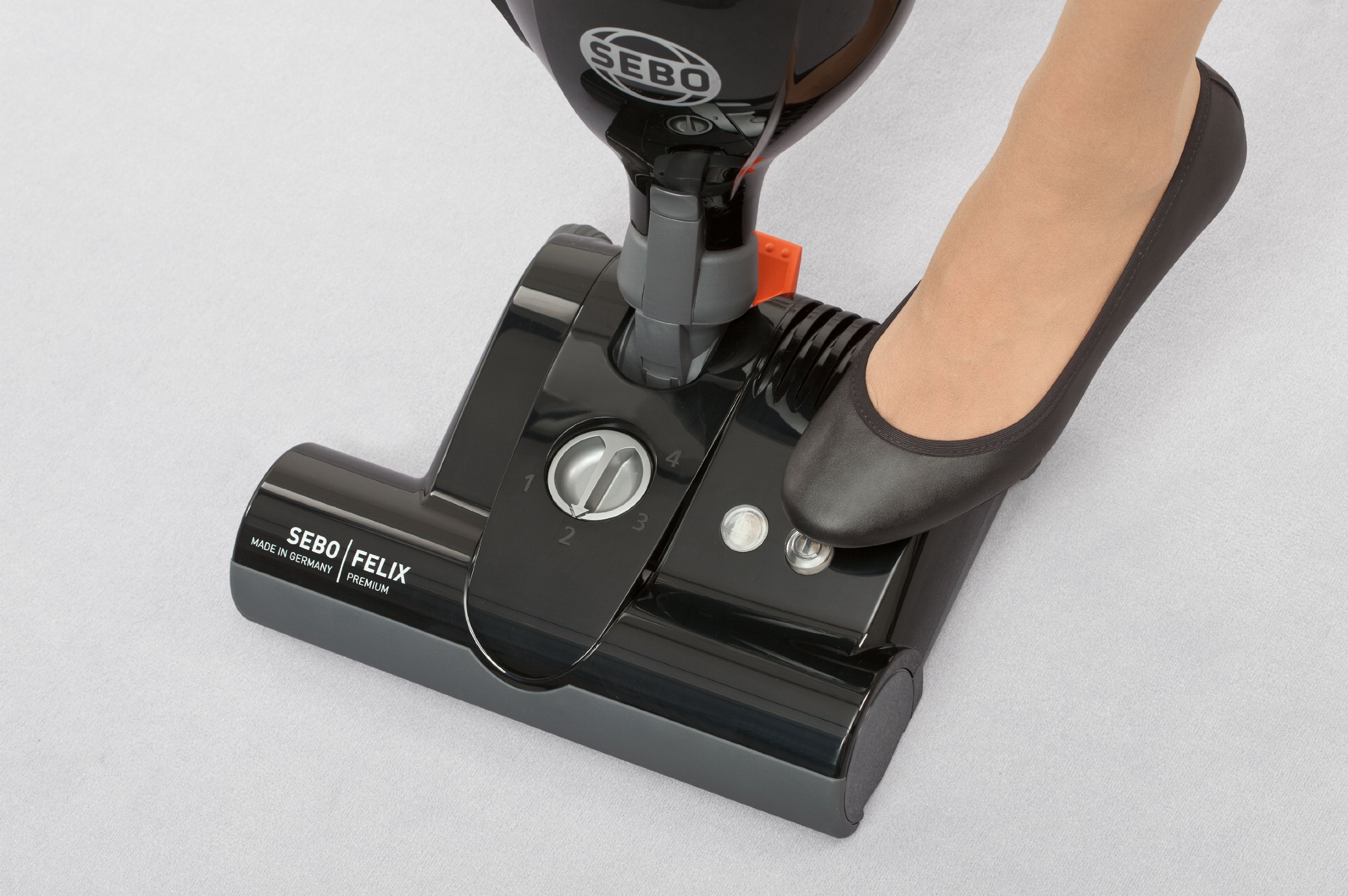 SEBO Felix 1 Premium Rosso 90813SF, odkurzacz szczotkowy, czerwony, 875 W, 3,5 l, 79 decybeli