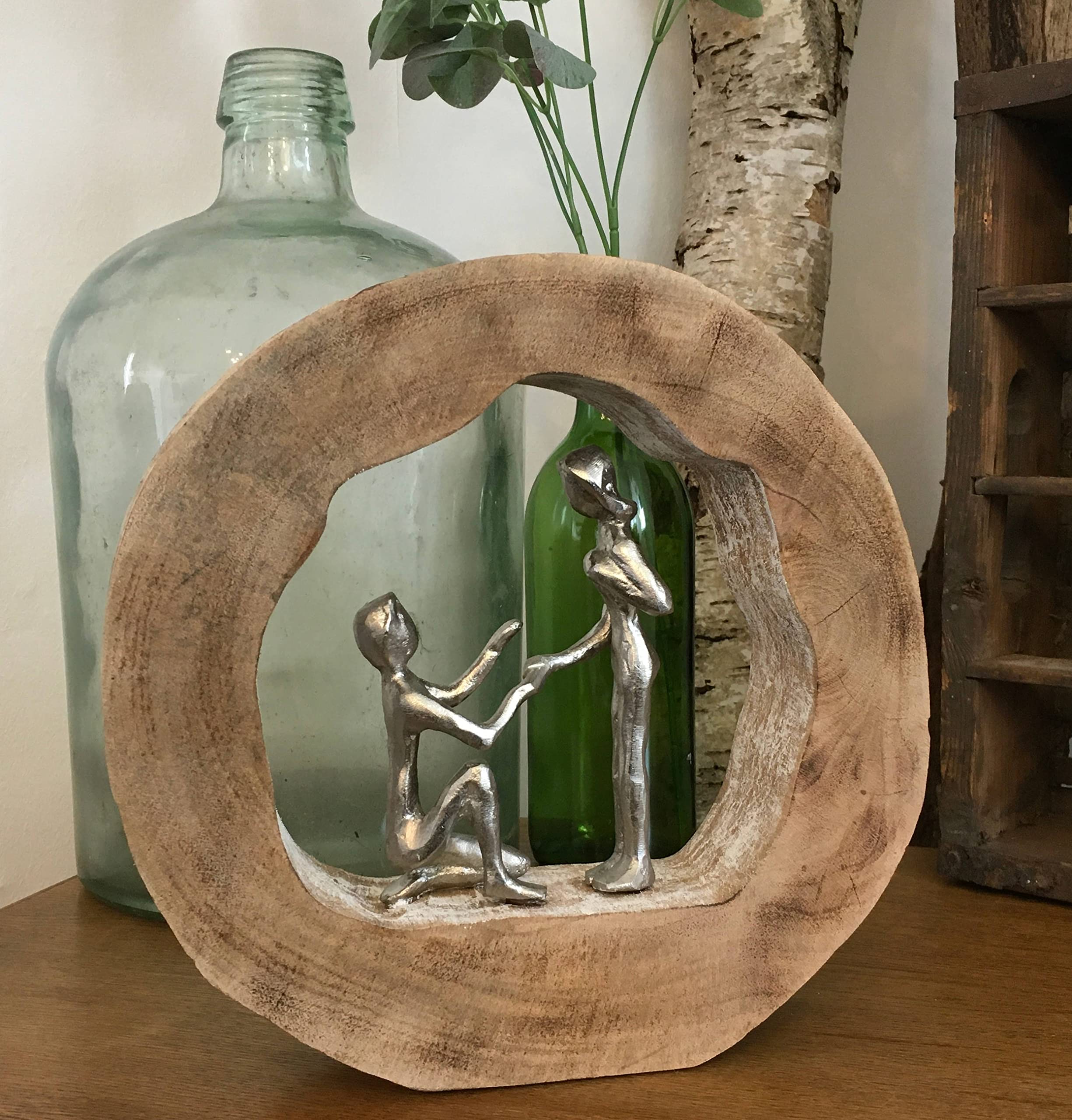 Moritz Forever 28 cm Plata – Escultura de madera de mango, propuesta de matrimonio, amor moderno | Par de aluminio en madera natural, hecho a mano y único, romántico regalo de aniversario de boda, propuesta o San Valentín