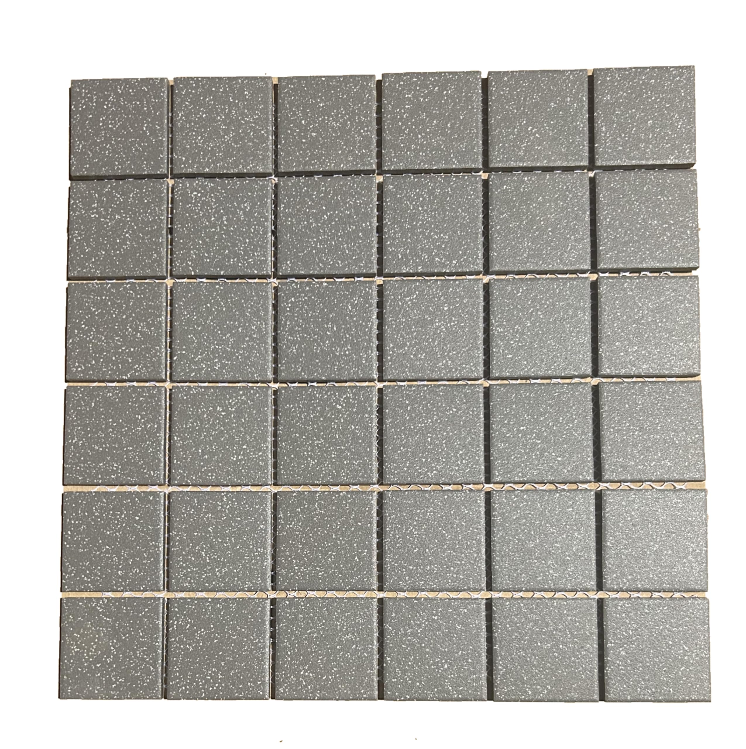Modelo U014 (Gris Oscuro Sal&Pimienta) Mosaico enmallado de Porcelanico Todo Masa. Medida 4,8x4,8cm. Pegado en Mallas de 30x30cm.