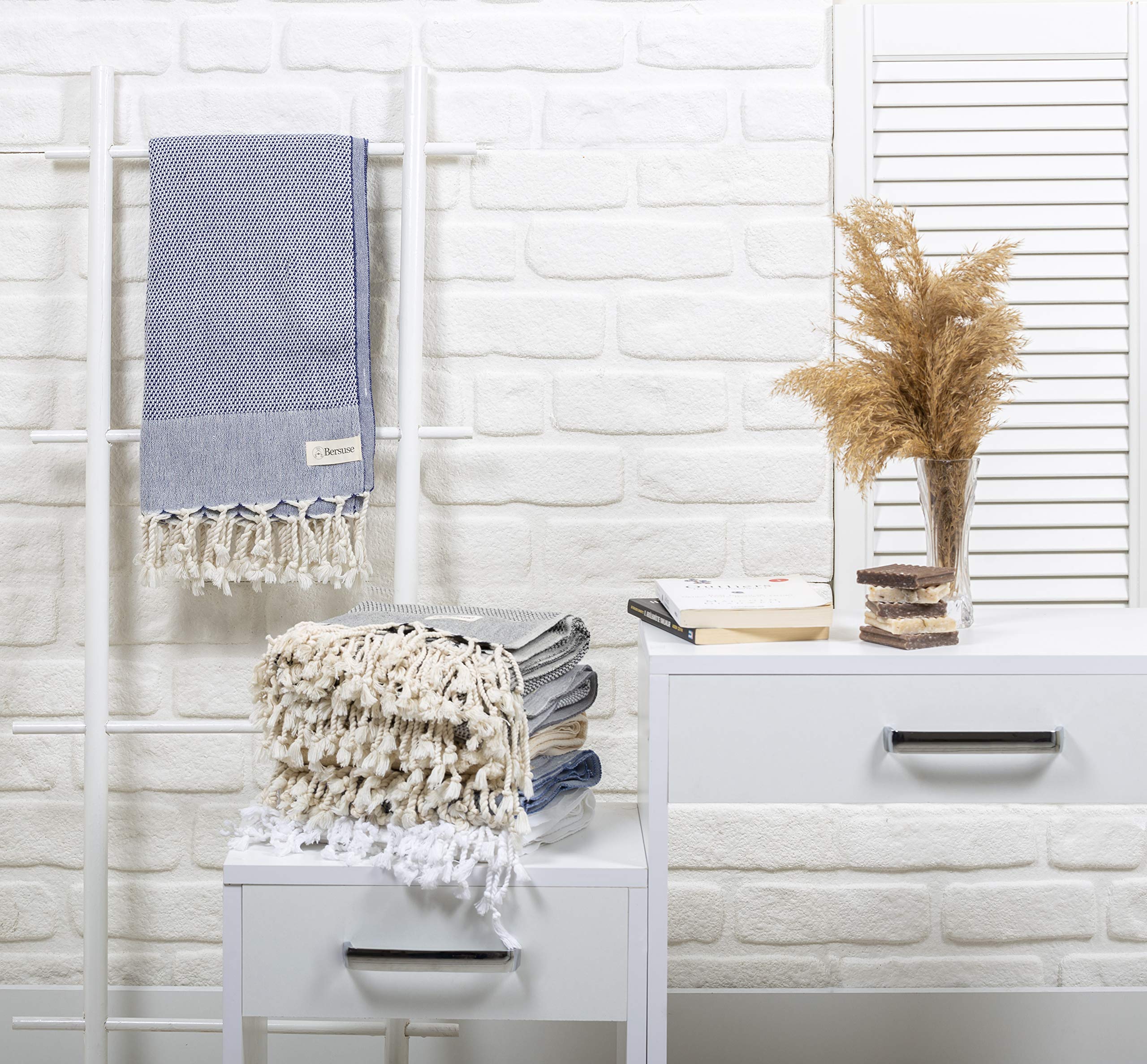 Bersuse 100% Coton - Ventura Serviette Turque - Drap de Bain, Serviette de Plage - Fouta Peshtemal - Oeko-TEX - 95x175 cm, Bleu foncé