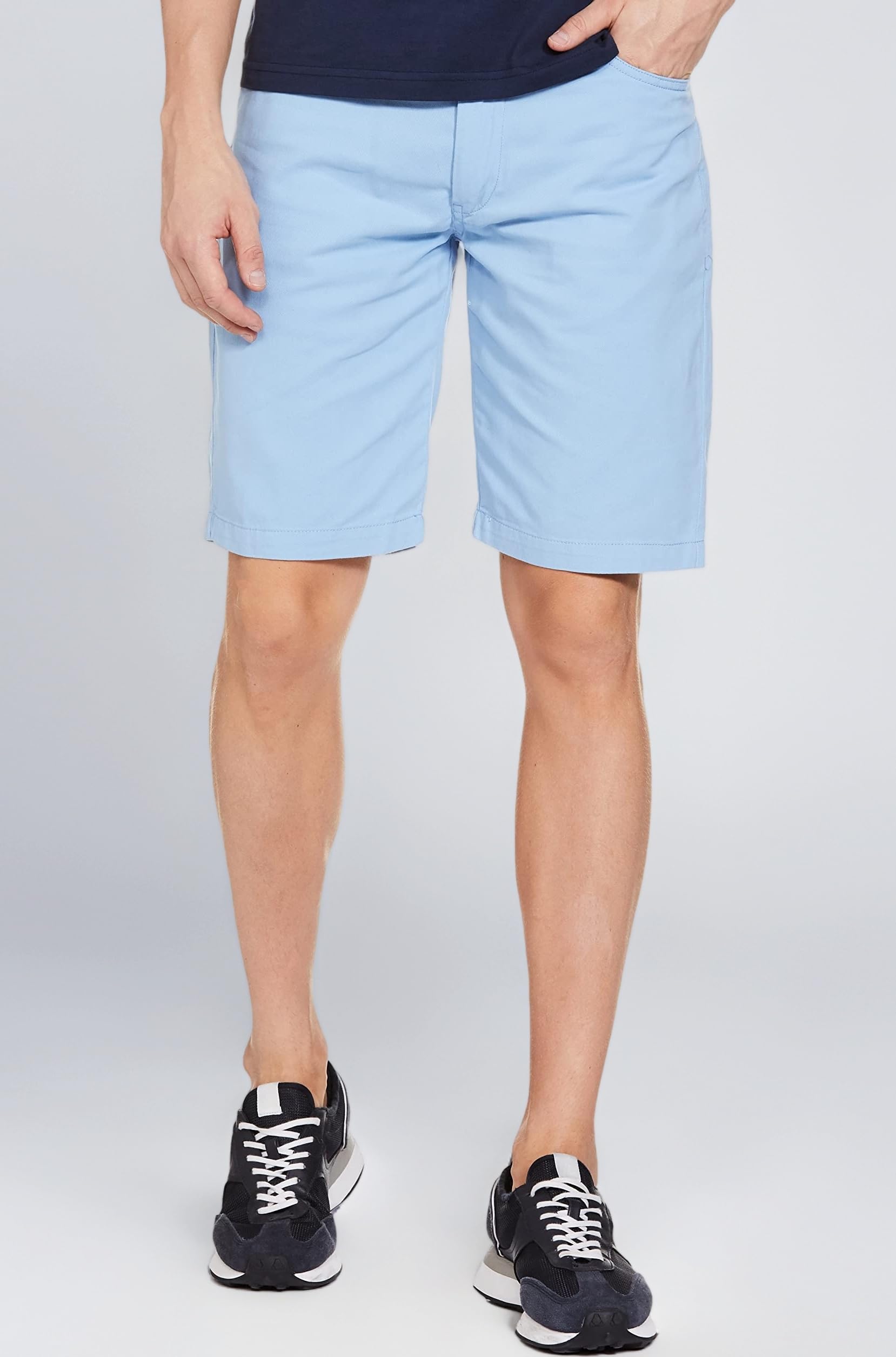 Men Slim Fit Solid Mid-Rise Chino Shorts