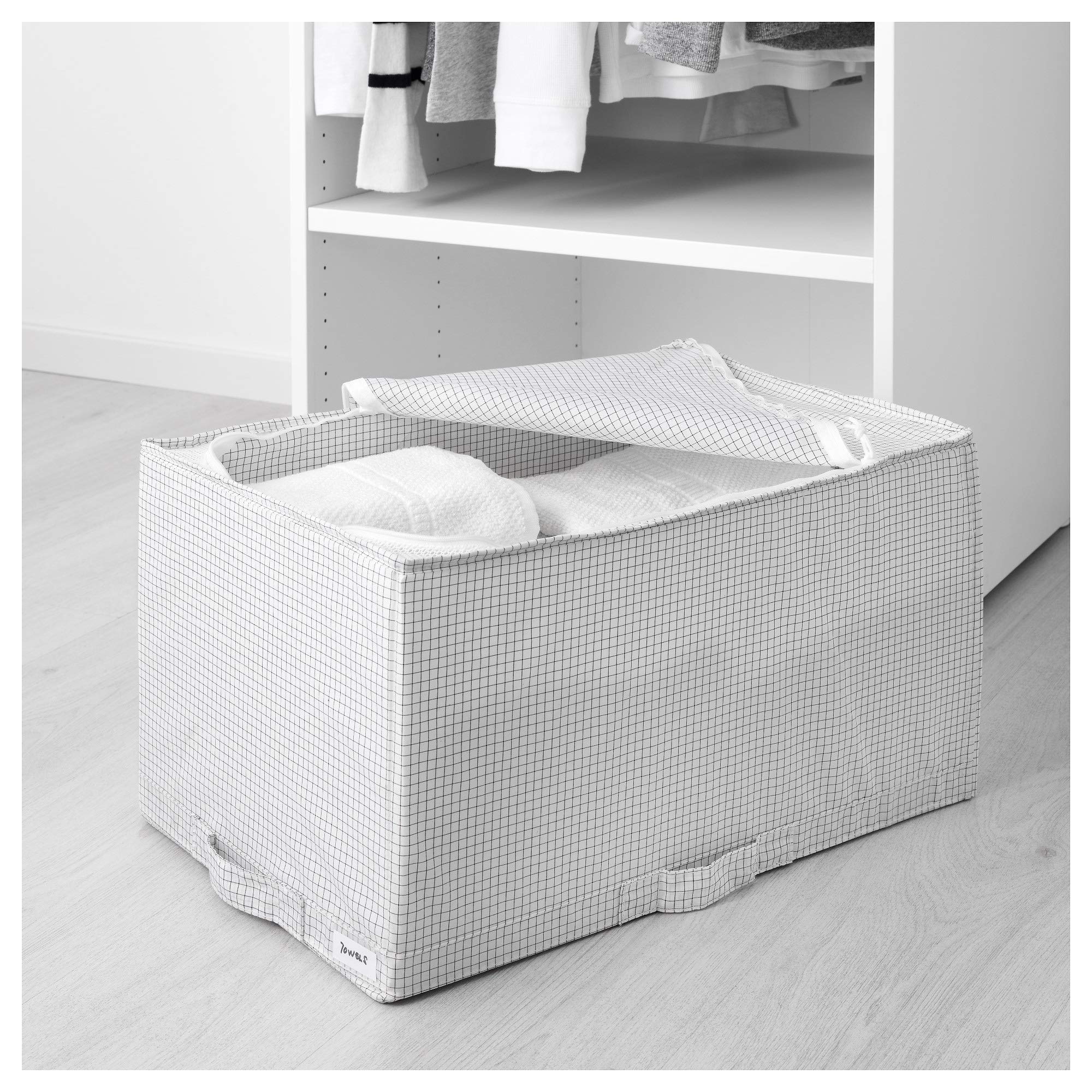 MBI Coffre de rangement blanc/gris Dimensions assemblé : largeur 34 cm, profondeur 51 cm, hauteur 28 cm.