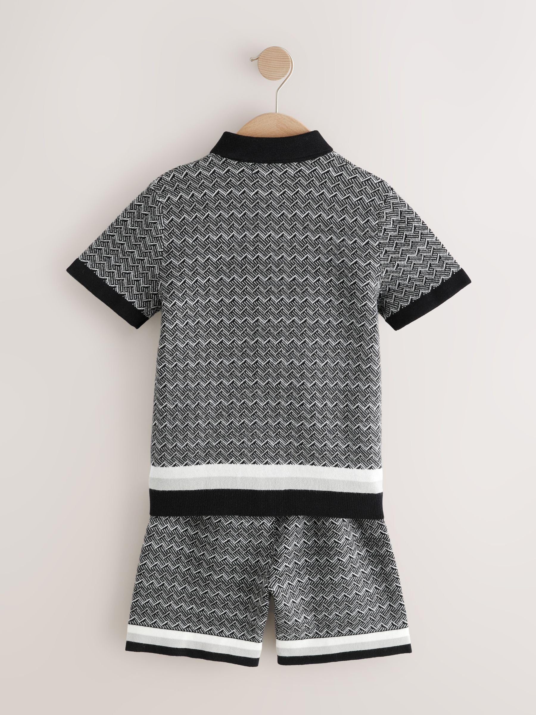 NEXT Jungen Standard Gestricktes Poloshirt und Shorts im Set 98-176