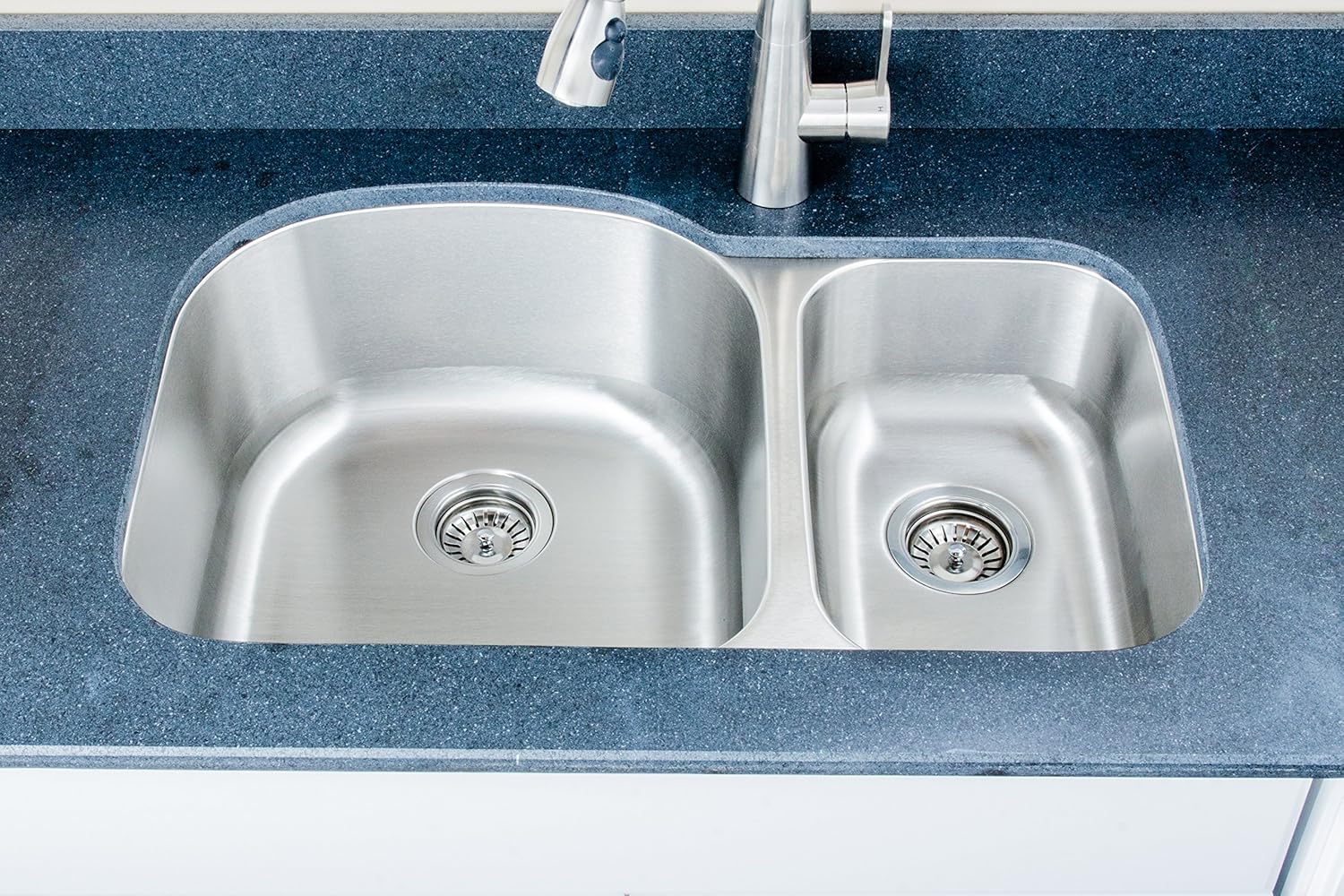 Wells CMU3221-97D-16 Craftsmen Series Stainless Steel Kitchen Sink, 32" 60/40 D-shape, Brushed Matte Finish