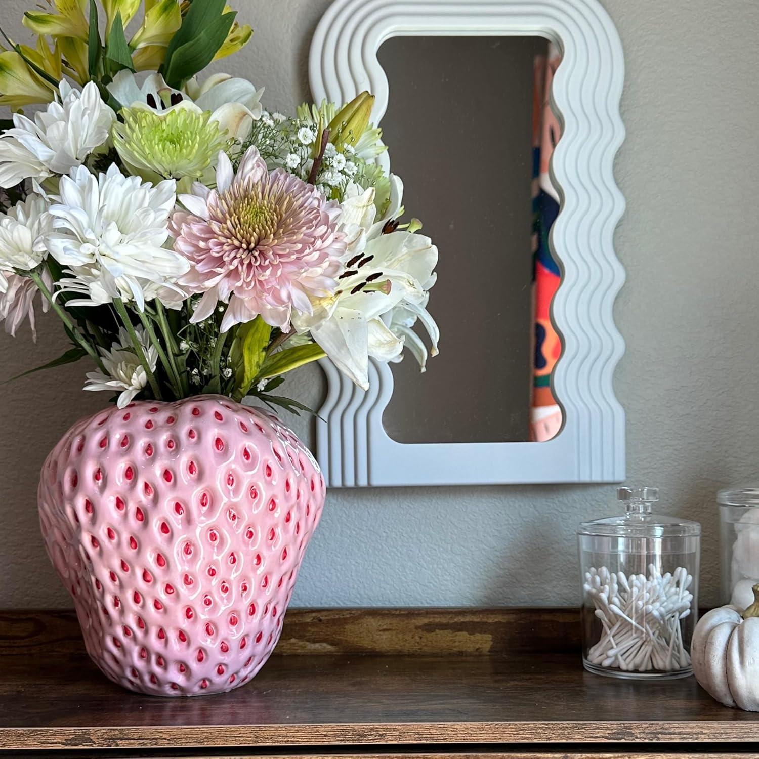 PeachiiPitt Pink Strawberry Vase - Unique Flower Vase for Aesthetic Decor, Strawberry Decorations for Kitchen, Bookshelf and Coffee Table Centerpiece