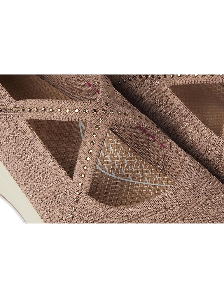 Brown SKECHERS Martha Stewart Arch Fit Living - Meadow Walk