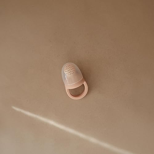 Miniatura 2 de mushie Chupete de silicona para bebés de fruta fresca y alimentador de alimentos  Más de 6 meses (rubor)
