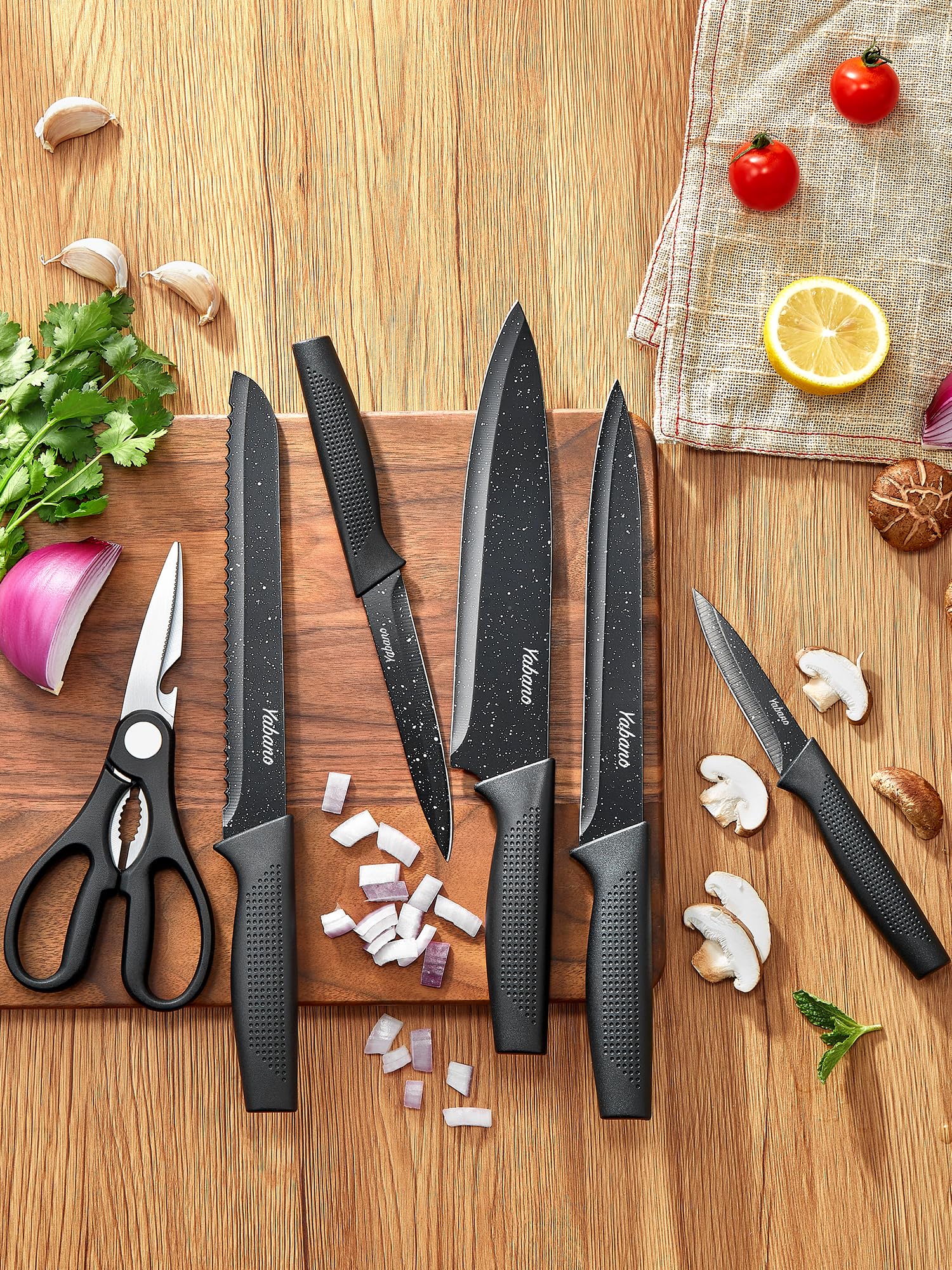 Yabano Set Couteaux Cuisine 7 Pièces avec Bloc et Aiguiseur Intégré, Bloc de Couteaux de Cuisine en Plastique, Lames en Acier Inoxydable Ultra-Tranchantes, Revêtement et Antirouille (Tacheté)
