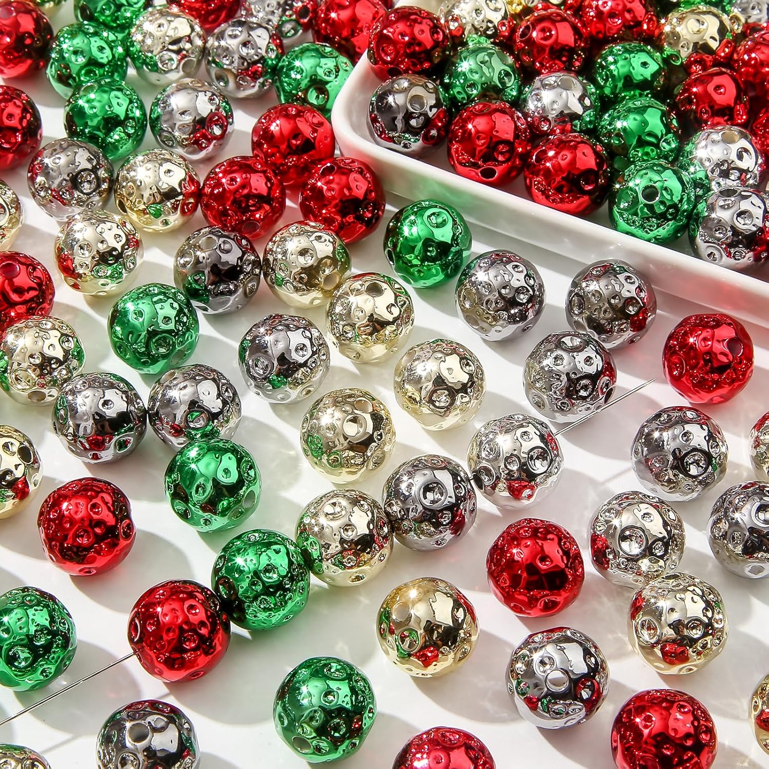 16mm Xmas Acrylic Beads 100pcs Christmas Style Bead Red&Green&Golden&Silver Bubblegum Beads DIY Beading Hairband Bracelets Necklace Craft for DIY Jewelry Making (Christmas yunshi) - Image 4