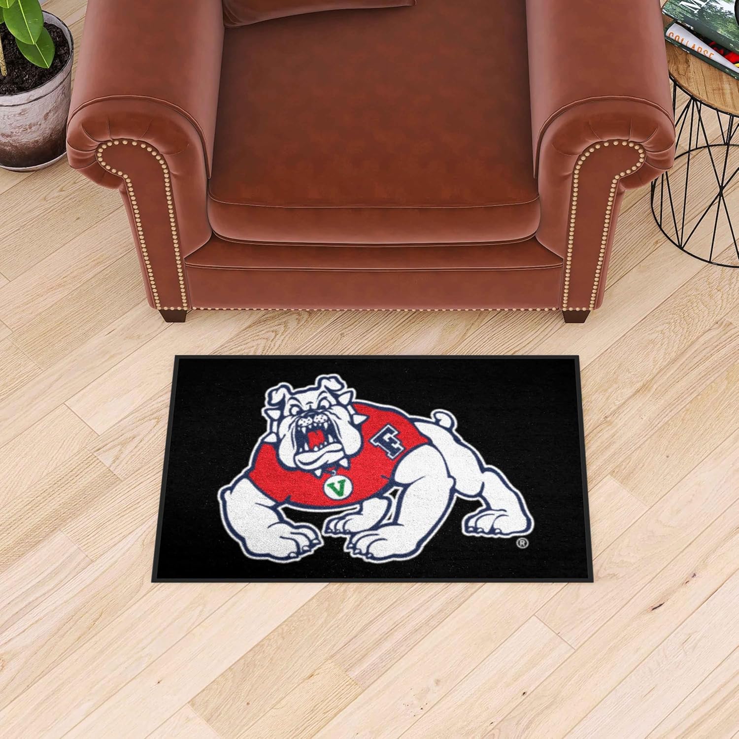 FANMATS 19288 Fresno State Bulldogs Starter Mat Accent Rug - 19in. x 30in. | Sports Fan Home Decor Rug and Tailgating Mat - Black