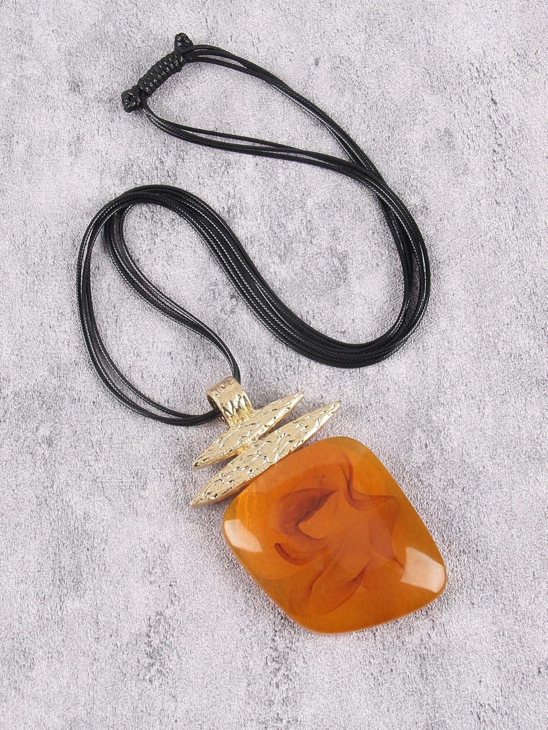 GelConnie Leather Necklace for Women Large Pendant Long Brown Necklace Circle Leather Choker Vintage Sweater Necklace Gold Chunky Boho Necklaces for Women - Image 5