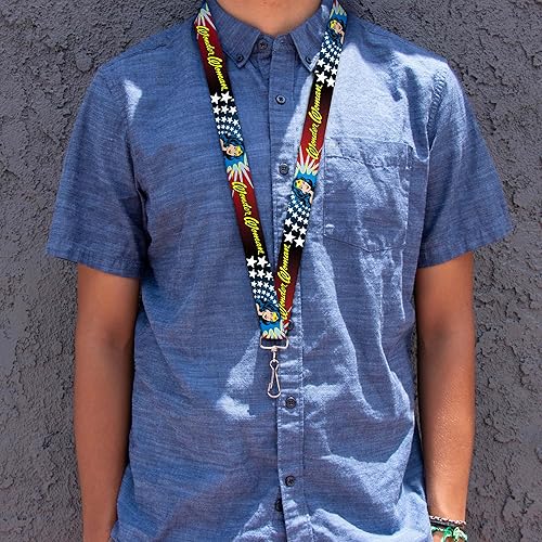 Miniatura 2 de Cordón de hebilla hacia abajo, 1.0 pulgadas, cara de mujer maravilla con estrellas