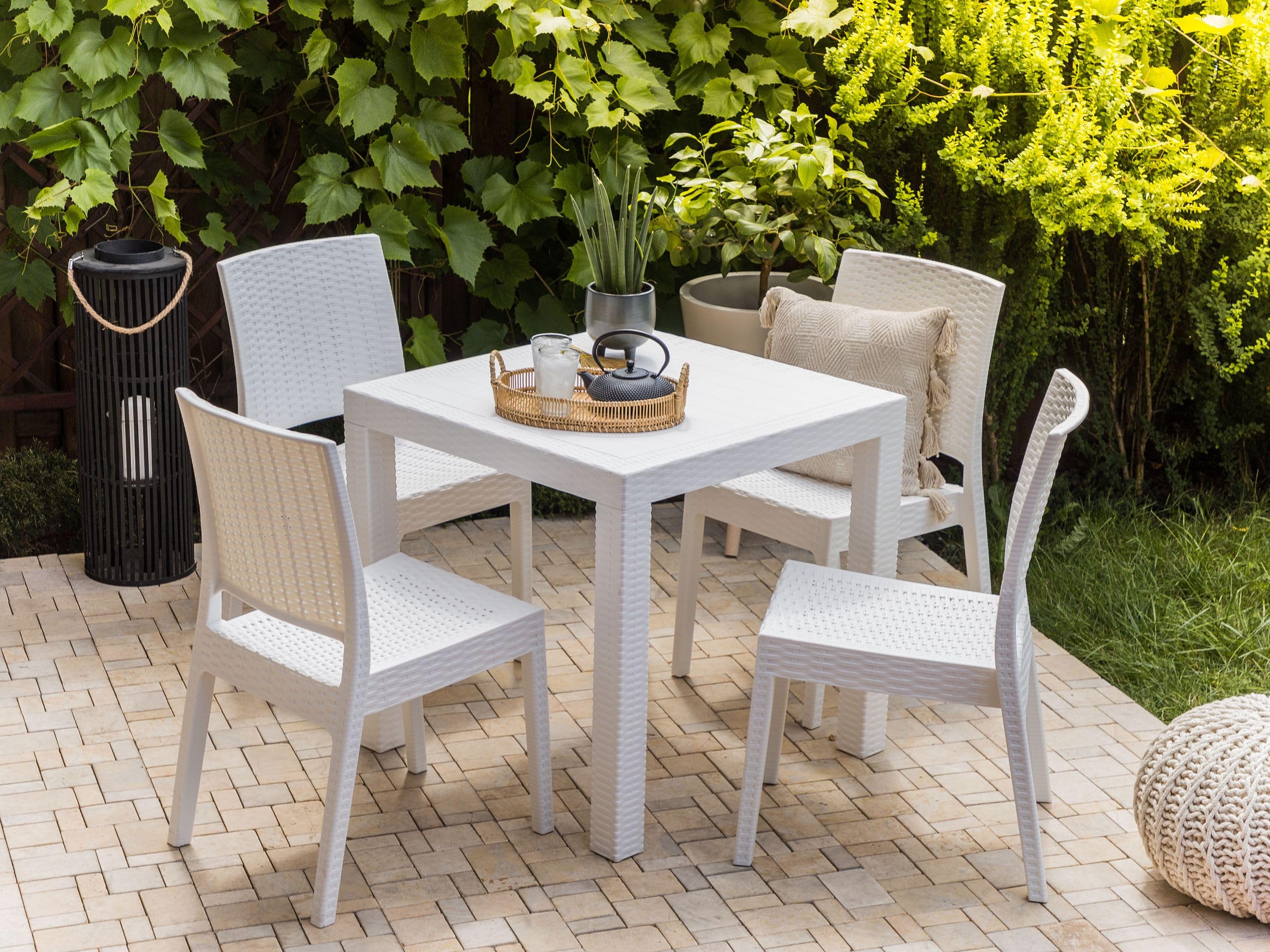 Beliani Table d'Extérieur Carrée 80 x 80 cm Blanche Effet Rotin pour Jardin ou Terrasse