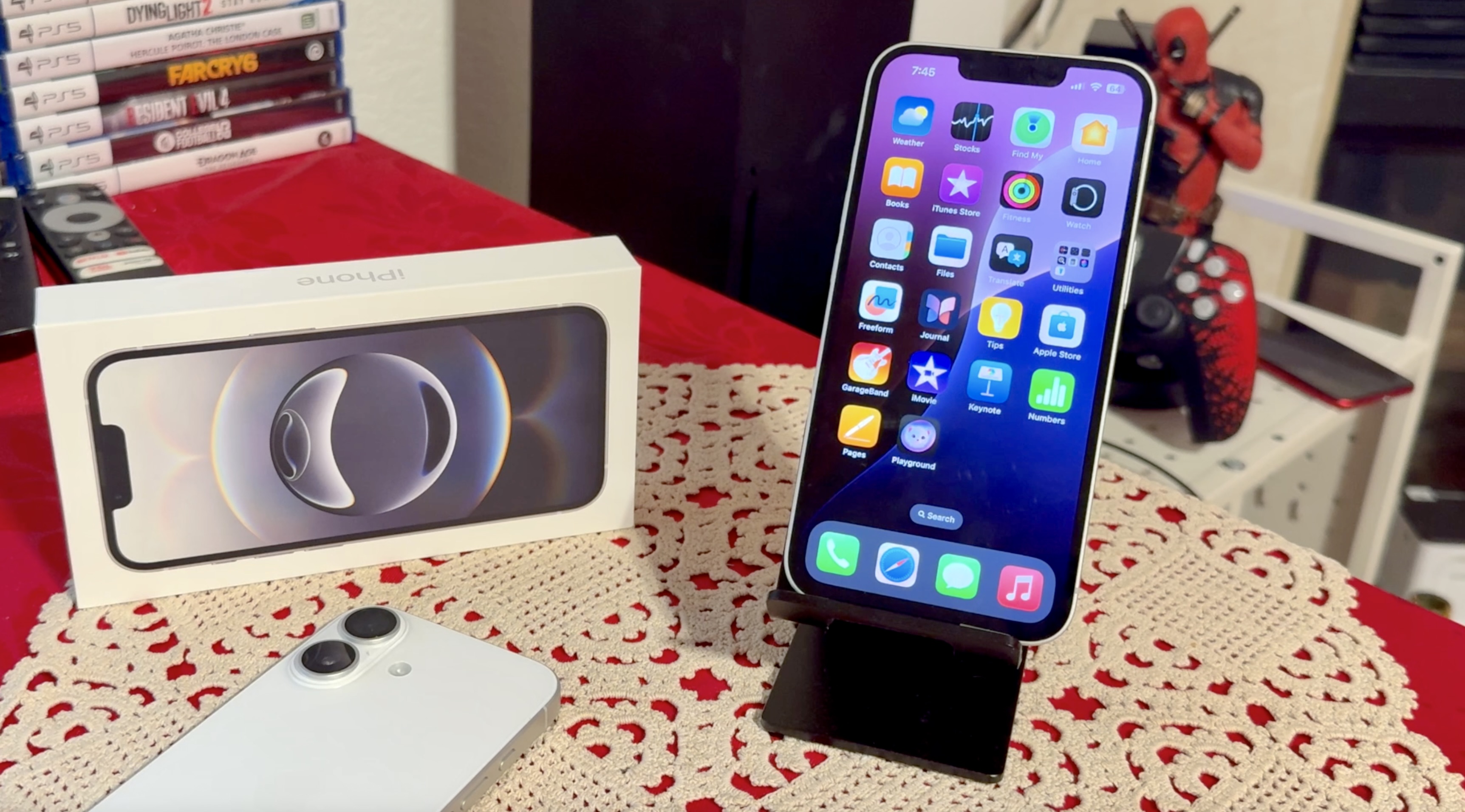 Watch iPhone 16e Unboxing & Overview ﹙Bonus iPhone 16 Comparison