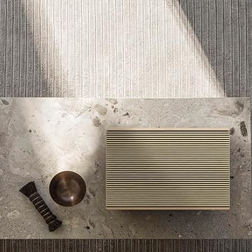 Bang & Olufsen Multiroom Speaker Beosound Level Gold Tone Alu/Light Oak WiFi Bluetooth Wireless Stereo Pair 16 Hours Playback
