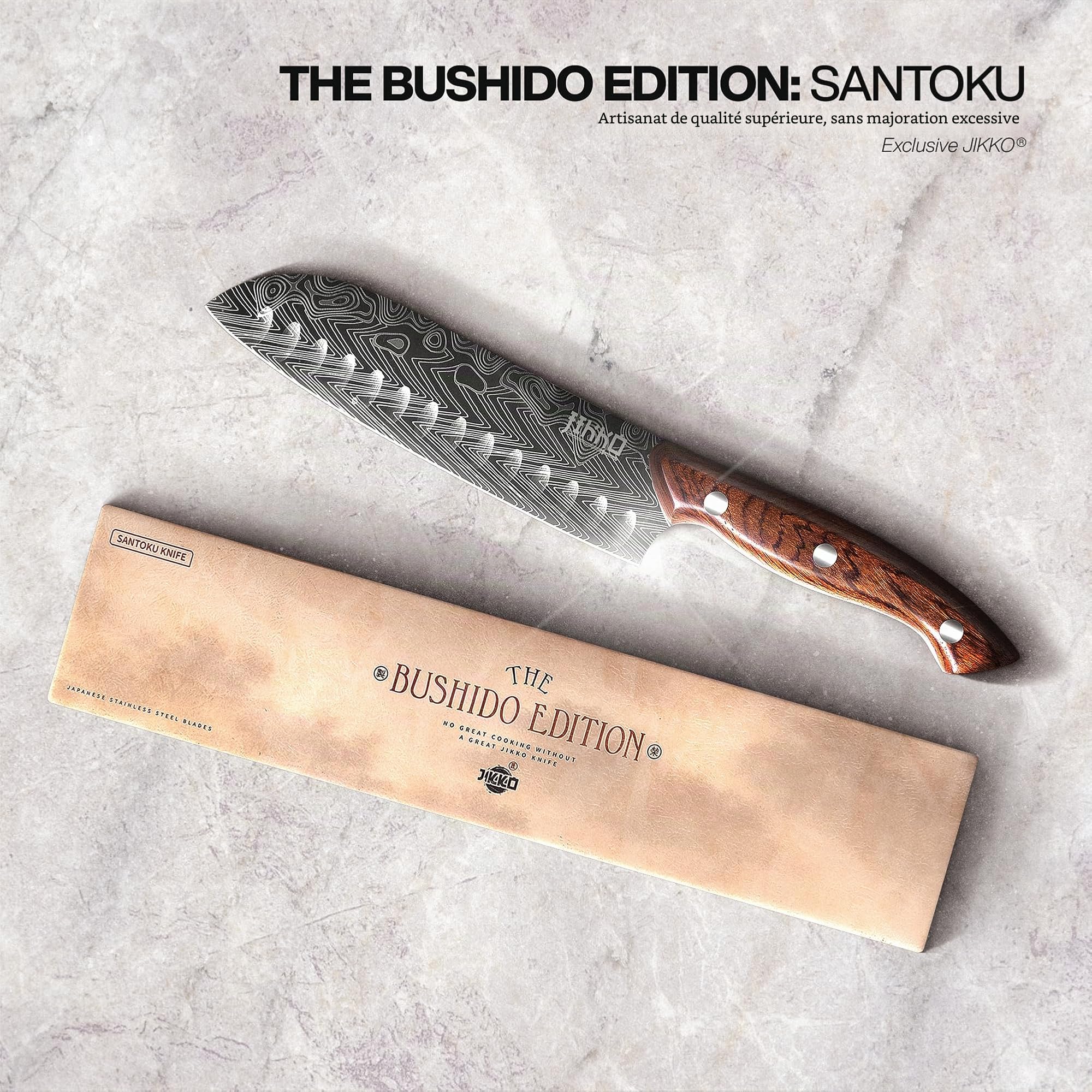 JIKKO® Bushido Edition – Couteau Santoku Japonais 18 cm | Acier Inoxydable AUS-8 à Haute Teneur en Carbone, Lame Alvéolée Ultra Tranchante 15°, Manche en Bois de Palissandre – Couteau de Chef Premium