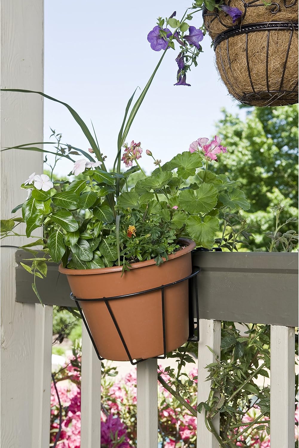 8-Inch Black Adjustable Flower Pot Holder R0726-B