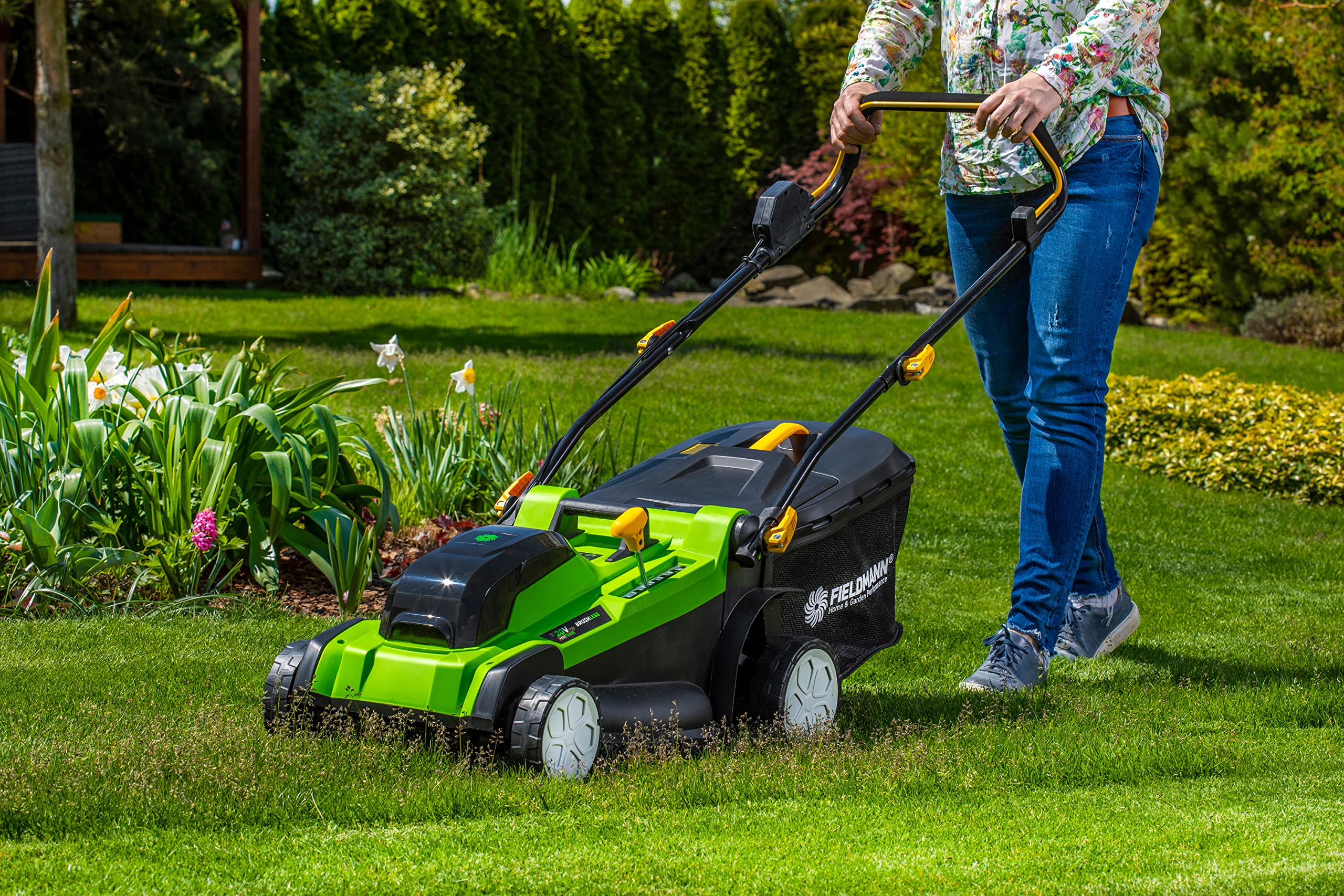 Fieldmann akumulatorowa kosiarka do trawy - akumulatorowa elektryczna kosiarka do 750m², szerokość cięcia 43cm, wysokość cięcia od 25 do 75 mm, torba 40 l, bez baterii i ładowarki