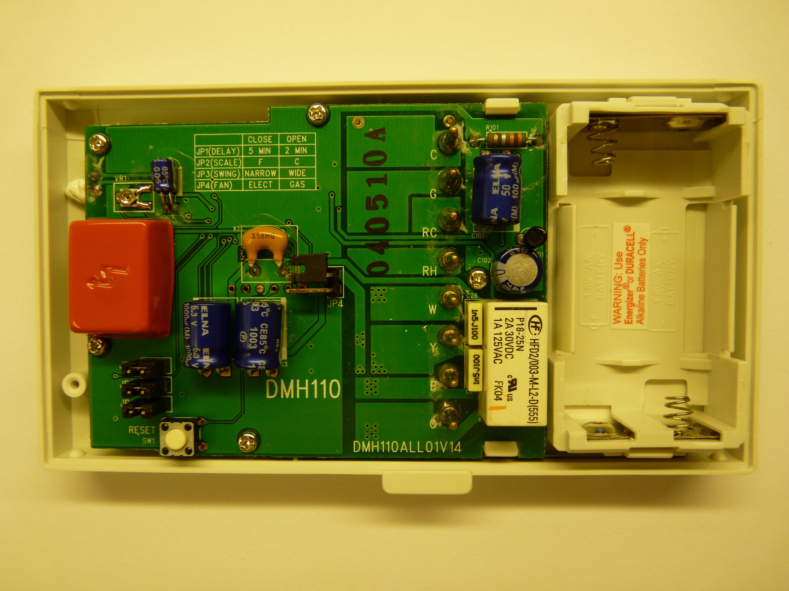 Lux Products DMH110 Non-Programmable Digital Thermostat - Nonprogrammable  Household Thermostats - Amazon.com