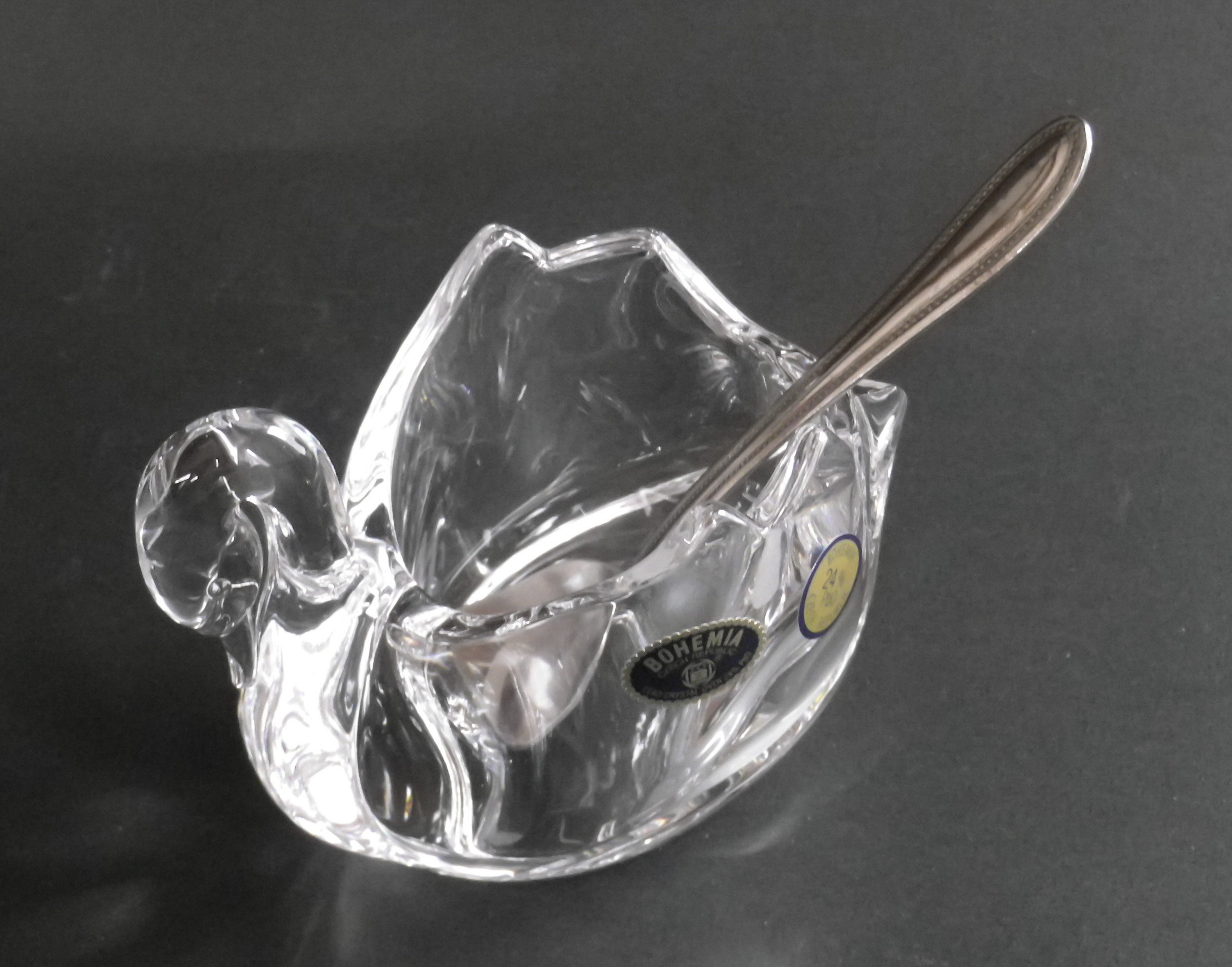 Amazon.co.jp: ボヘミアングラス スワン 小物入れ : ホーム＆キッチン