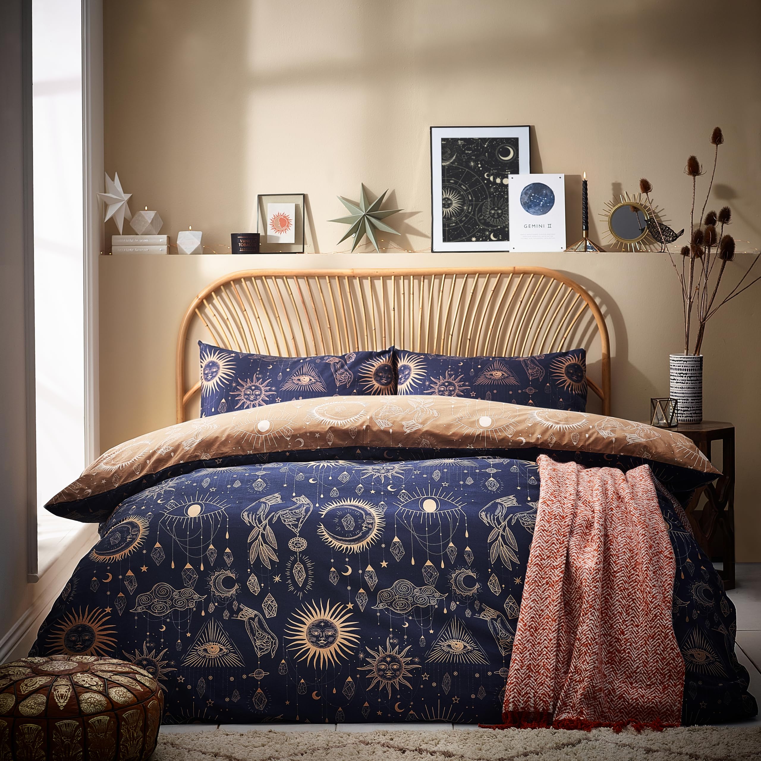 furn. Juego de Funda nórdica de constelación, Estampado de Galaxia Celestial con Estrellas y Lunas, Ropa de Cama Reversible de polialgodón (Dorado/Azul Marino, tamaño King)