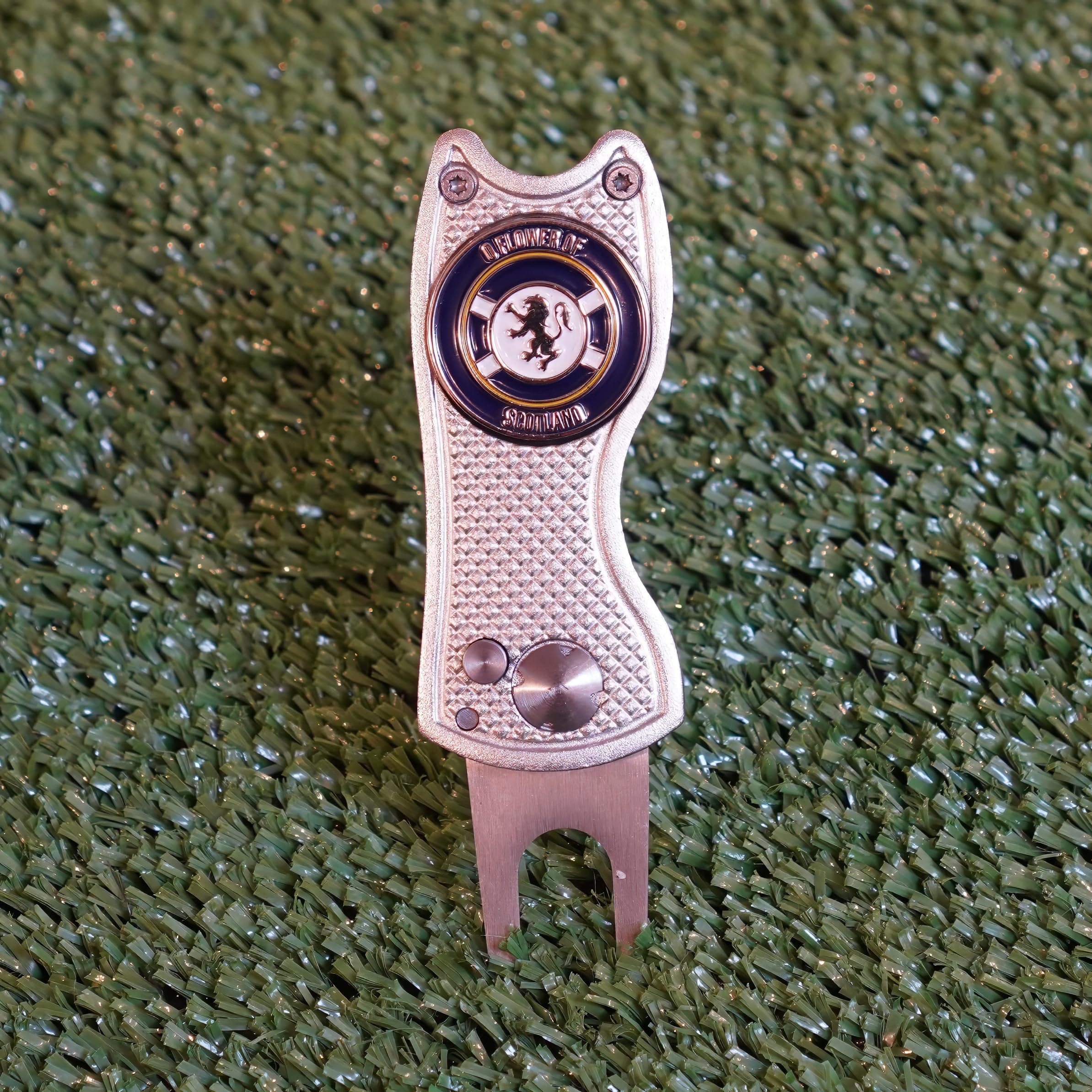 Scotland Ball Marker with Golf Divot Repair Tool - Gift Combo. Pitch Mark Tool has Pop-up Button & Foldable Tines to Protect Pockets. Lightweight, Portable. (silver)