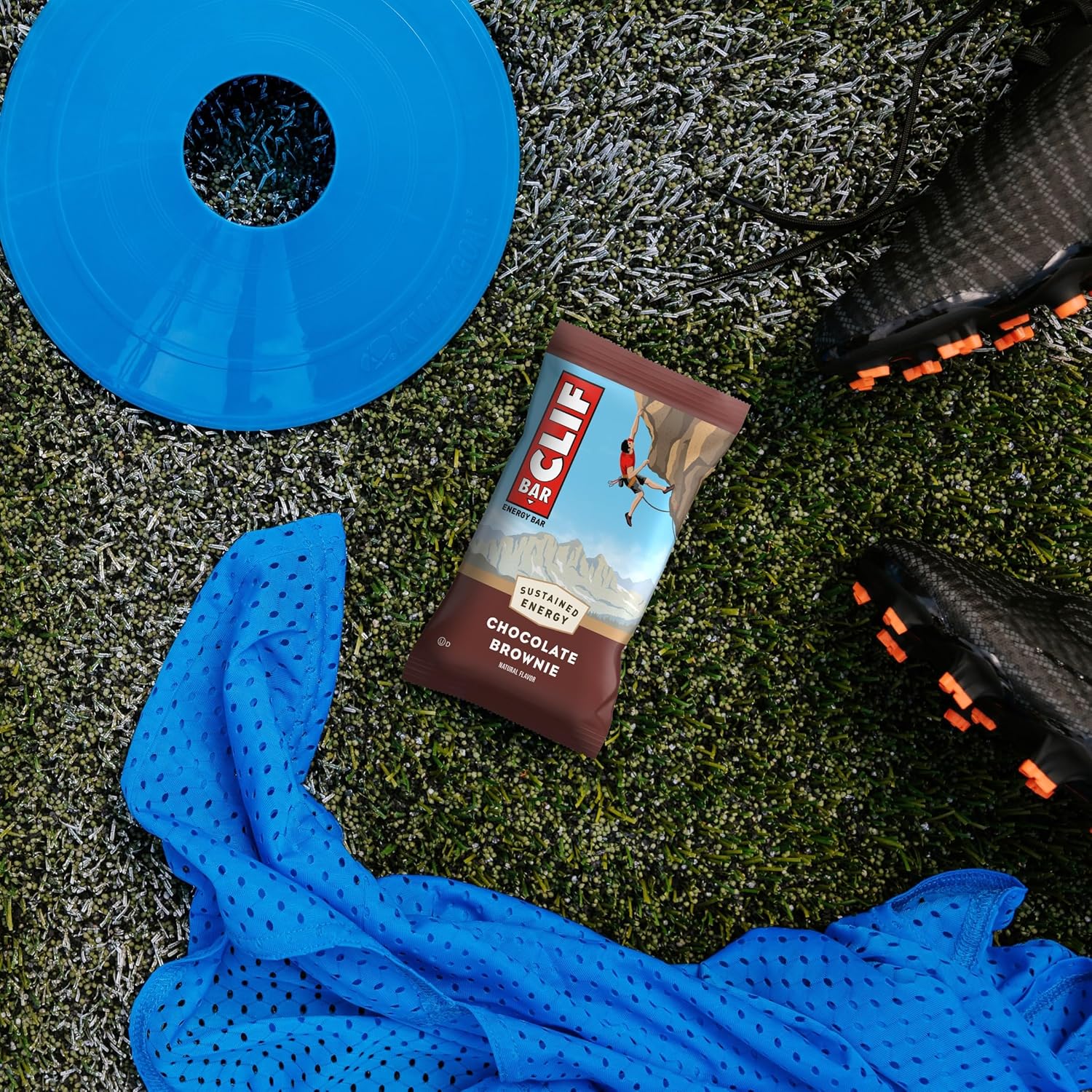 CLIF BAR - Energy Protein Bars - Chocolate Brownie - Made with Organic Oats - Energy Bars - Non-GMO - (1 Count)