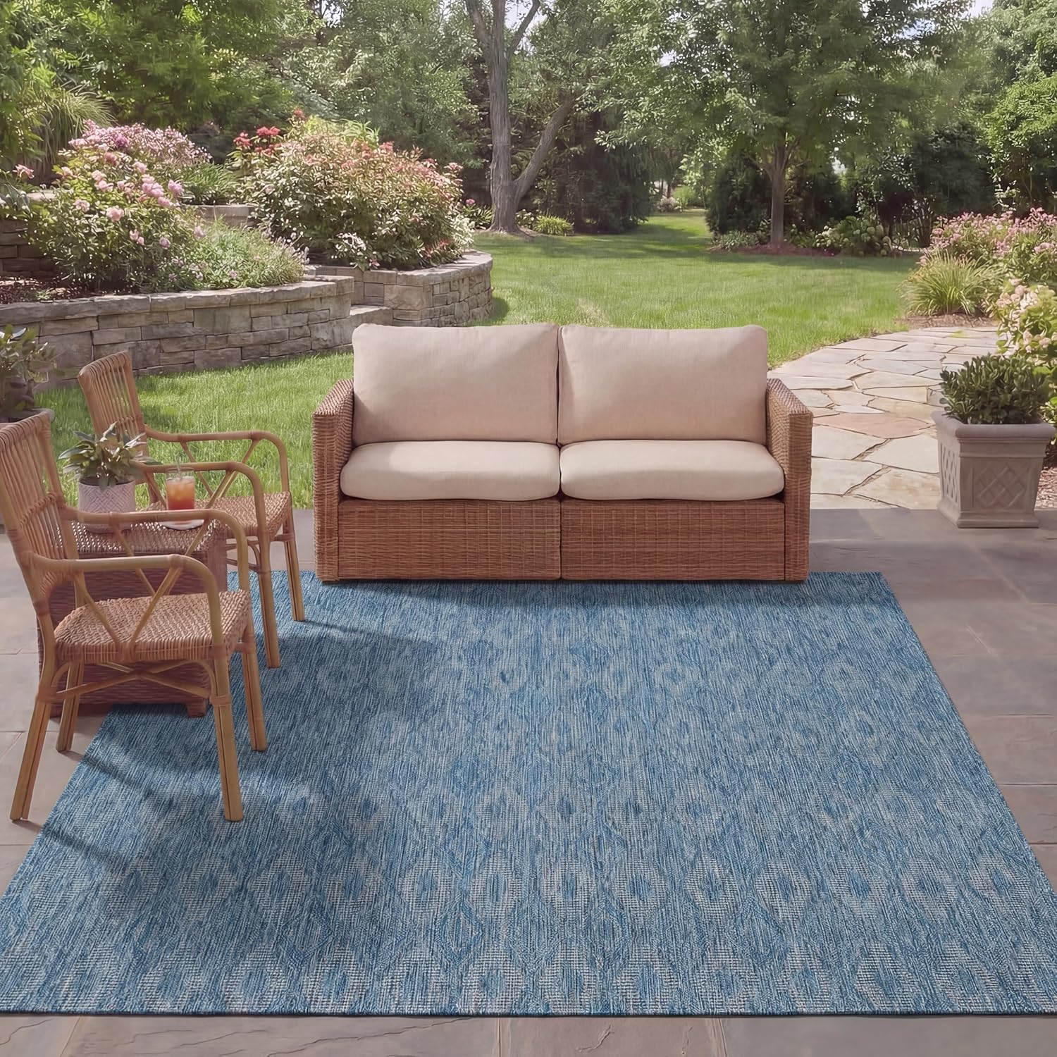 SAFAVIEH Washable Rug Outdoor Courtyard Collection - 8' x 11', Navy, Non-Shedding & Easy Cleaning, Ideal for Patio, Backyard, Mudroom (CY8522-36822)