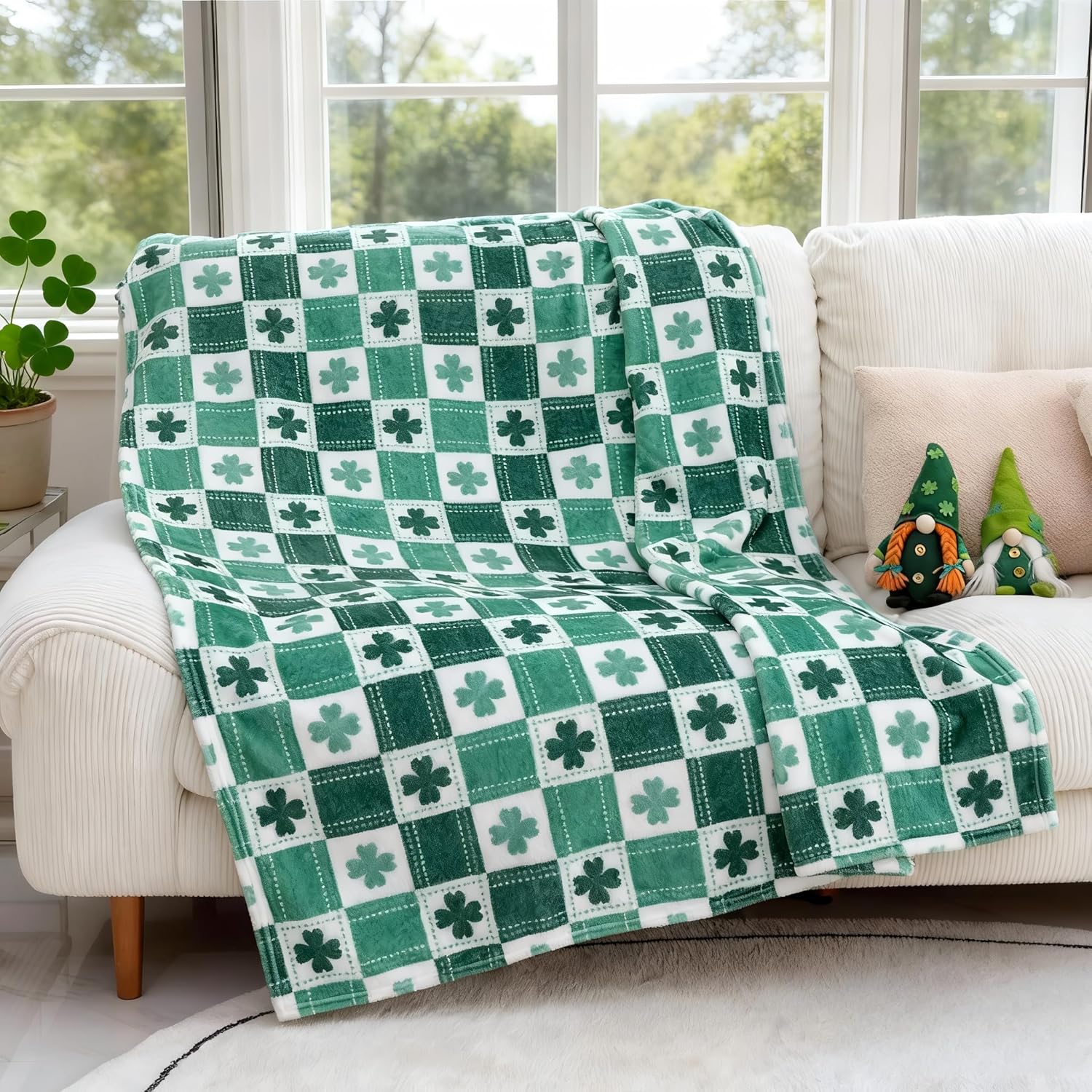 St. Patrick's Day Blanket, Green Shamrock Throw Soft Fuzzy Plush Cozy Fleece Blanket for Couch Sofa Bed, Irish Themed Home Decor Gift, 50 x 60 Inches