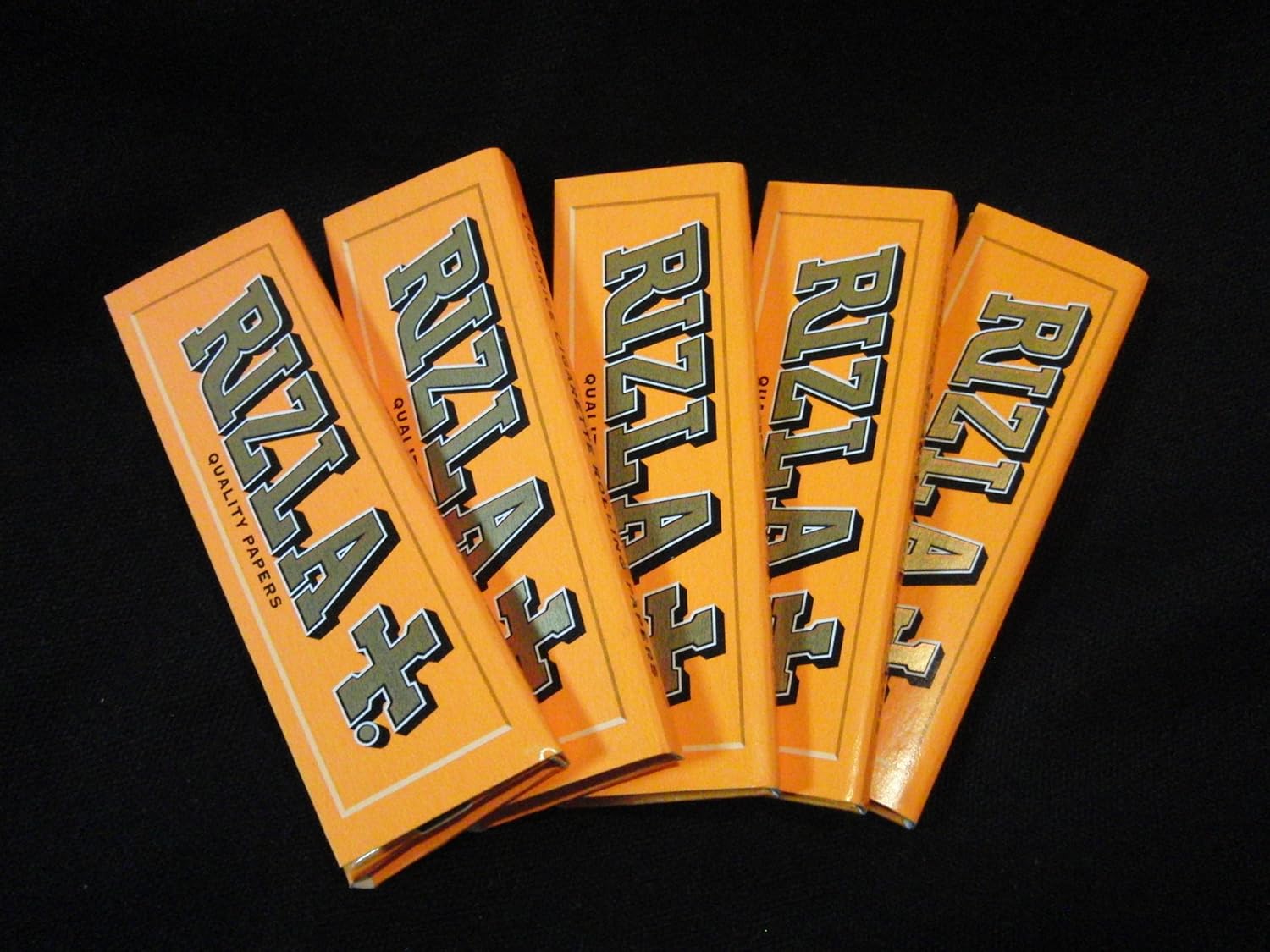 Amazon｜Rizla Liquorice Cigarette Rolling Papers 69mm ×5 / リズラ リコリス