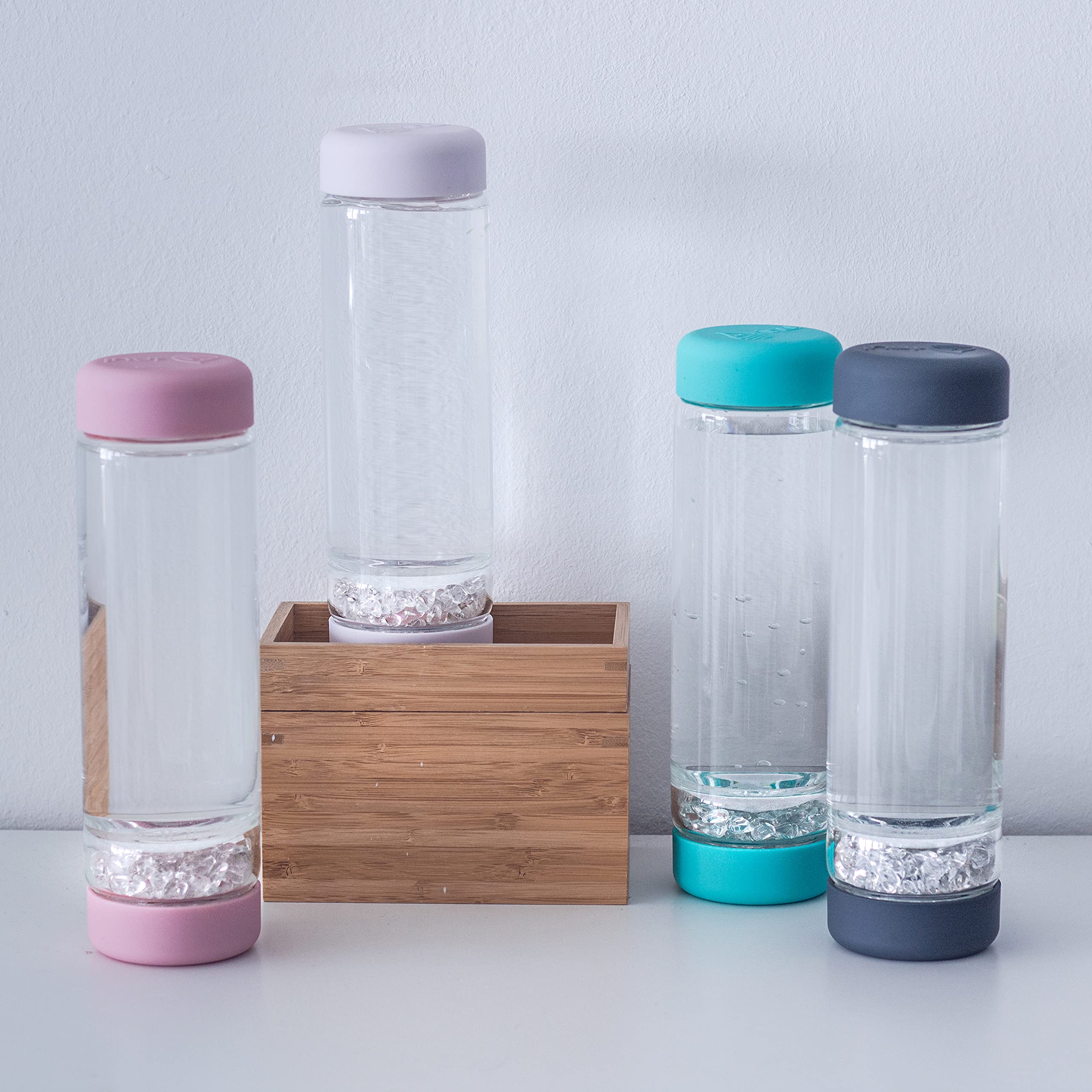 VitaJuwel inu! CRYSTAL blossom rose | Die Wasserflasche mit Bergkristall für Individualisten