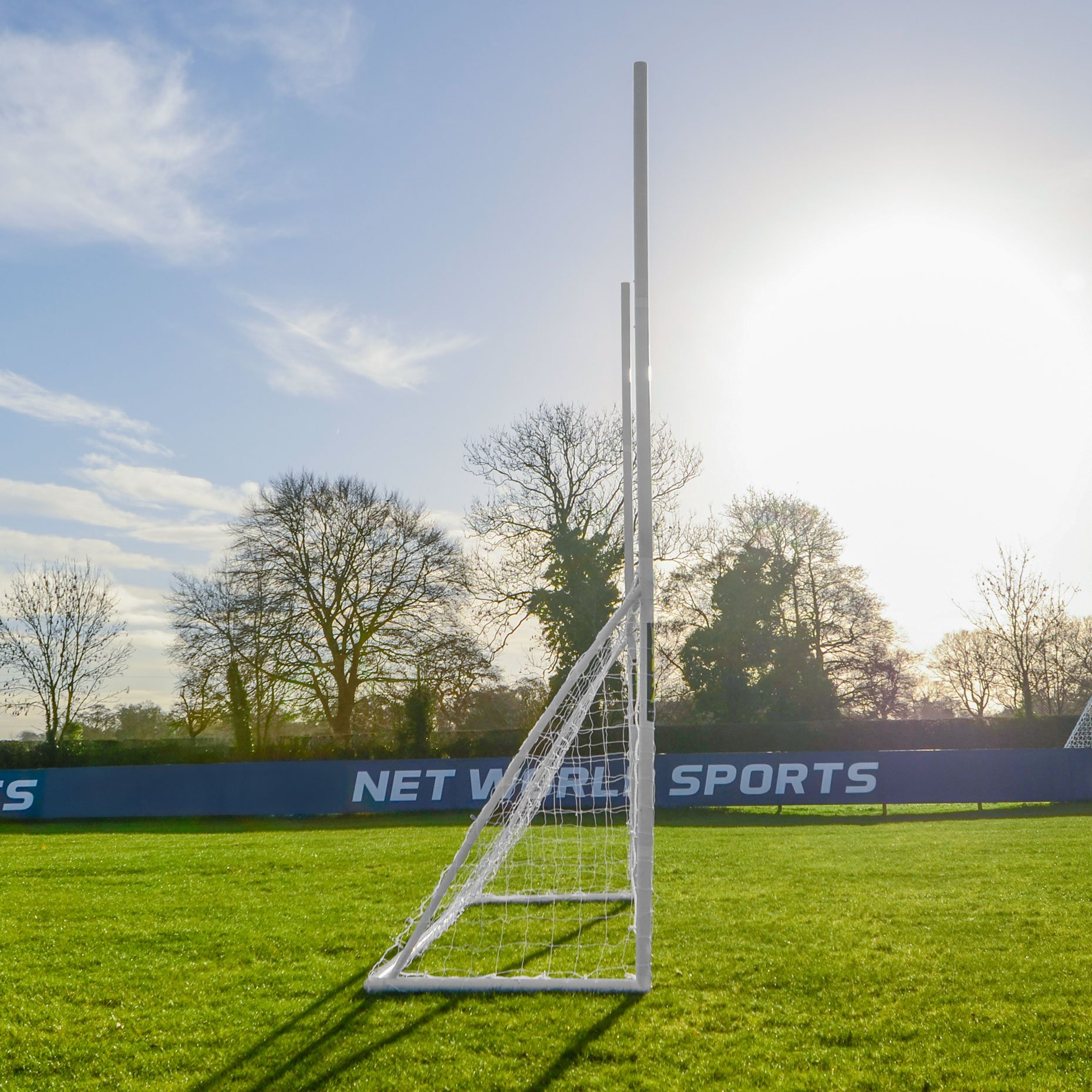 FORZA Gaelickie bramki do piłki nożnej i Hurling | 20 cm x 15 m, 10 stóp x 18 m, 12 ft x 16 ft | Siatka odporna na warunki atmosferyczne i słupki bramkowe z uPCW | Słupki do bramki ogrodowej dla dzieci (30 cm x 15 cm)