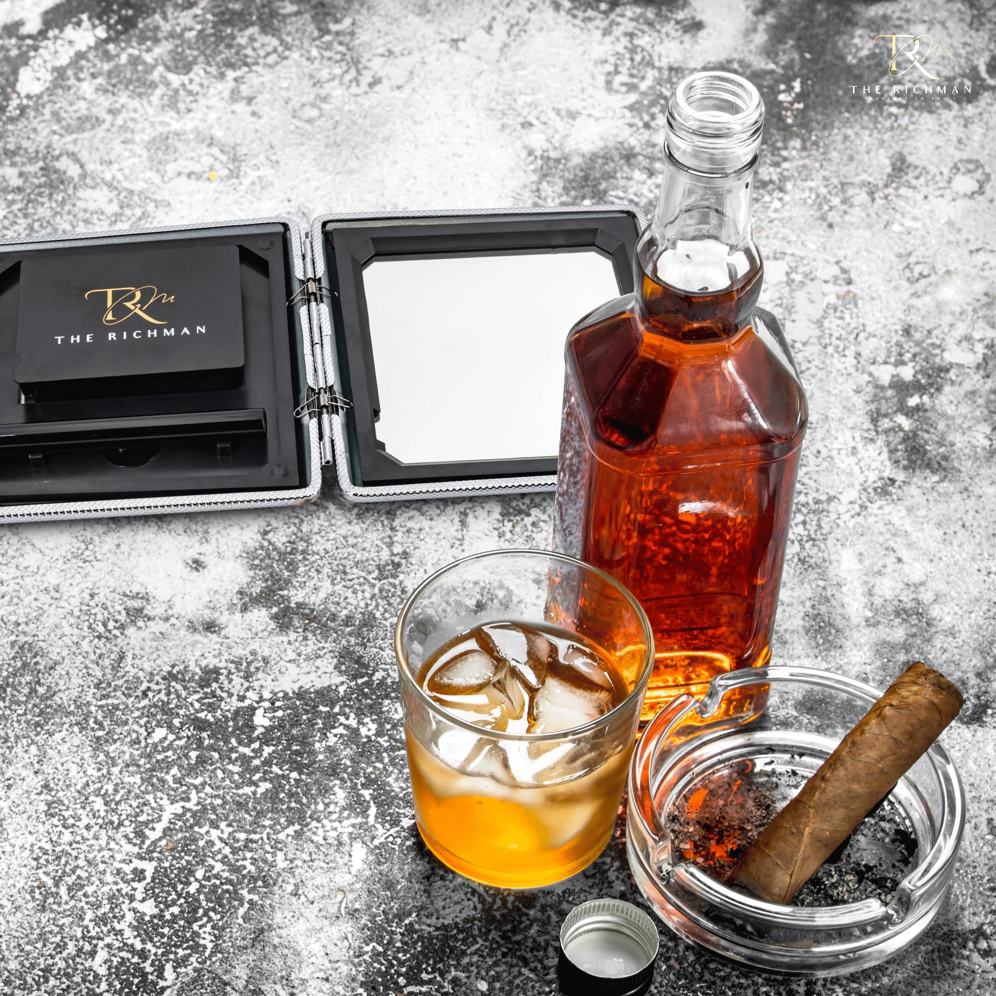 Set da tabacco "The Richman Premium" – Lussuoso, discreto & completamente magnetico! | Stile & funzionalità perfettamente combinati Tubo da tabacco in vetro, specchio & carta | 9 parti magnetiche per