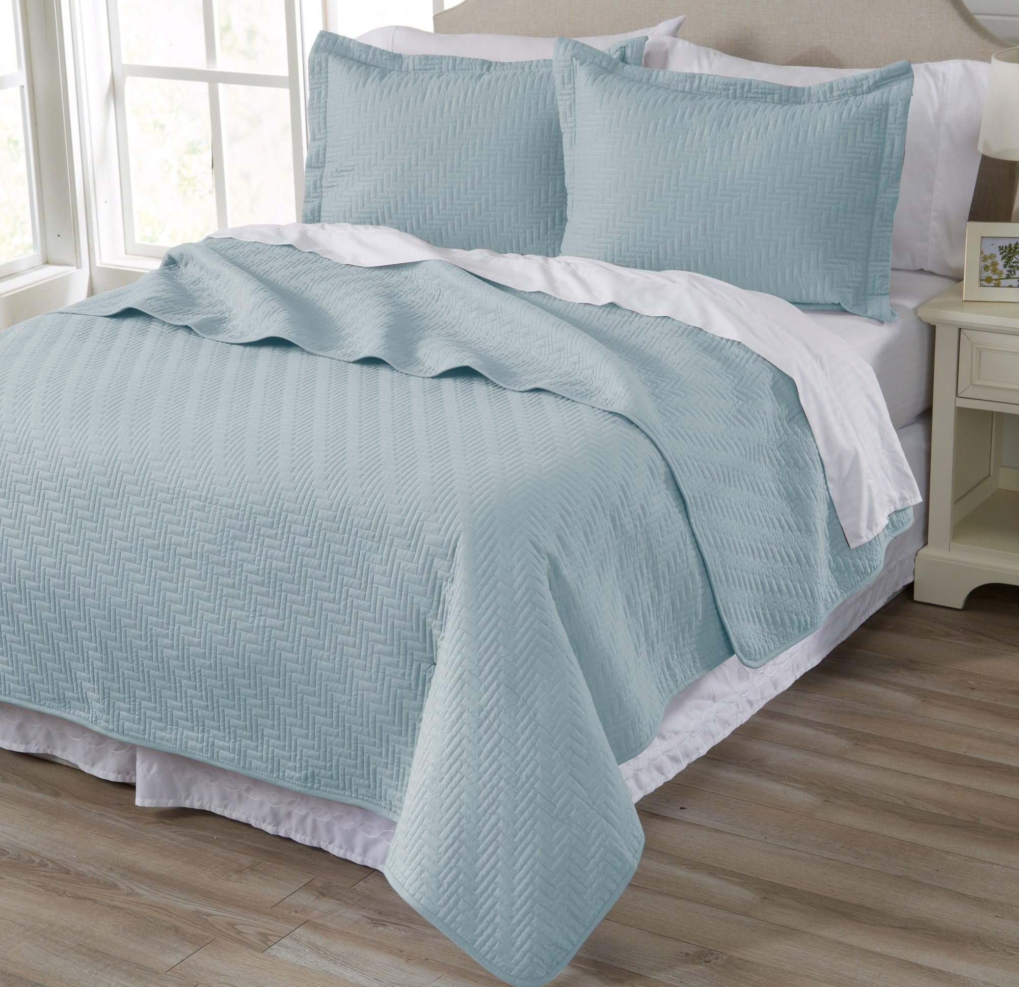 Home Fashion Designs 3-Piece All Season Quilt Set. Full/Queen Size Quilt with 2 Shams. Soft Microfiber Bedspread and Coverlet. Emerson Collection (Cloud Blue)