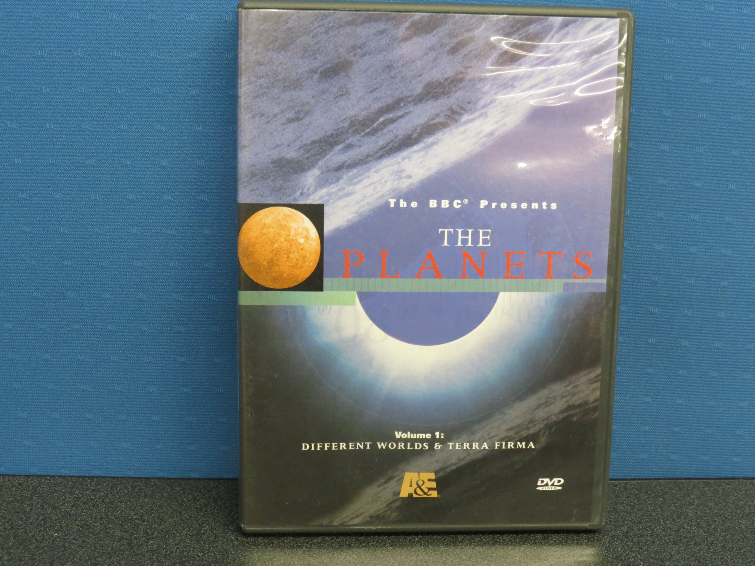 The BBC Presents the Planets Vol. 1 Different Worlds & Terra Firma [DVD]