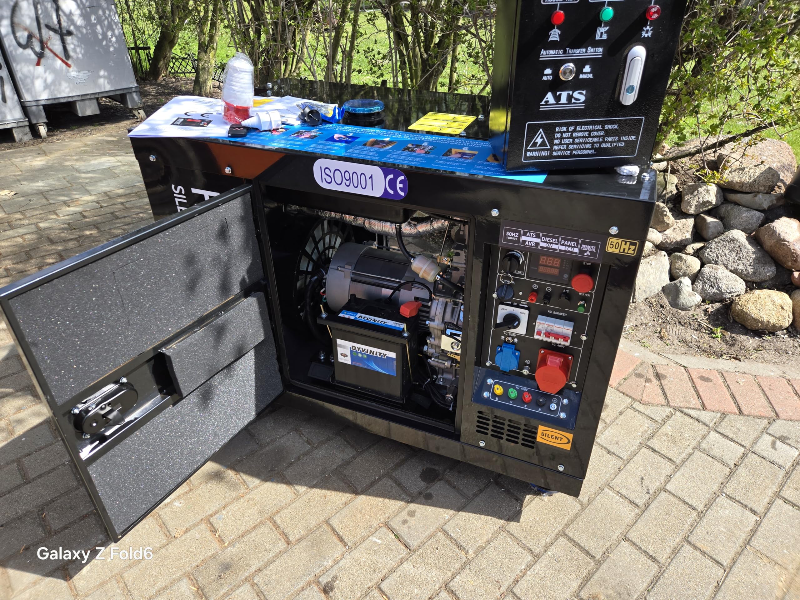 Grupo electrógeno móvil con AVR diesel 11 kVA Dual Power 230 V/400V | WITKOWSKI Generador arranque eléctrico, bujías incandescentes, mando a distancia y preparación ATS KDE10000DP