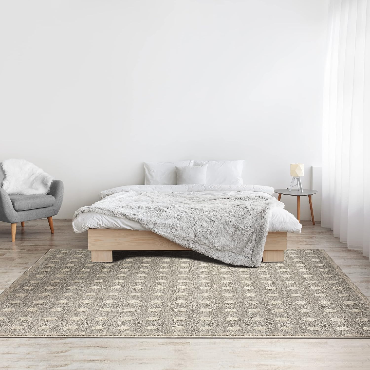 LUXE WEAVERS Modern Geometric Dots Taupe 2x8 Area Rug
