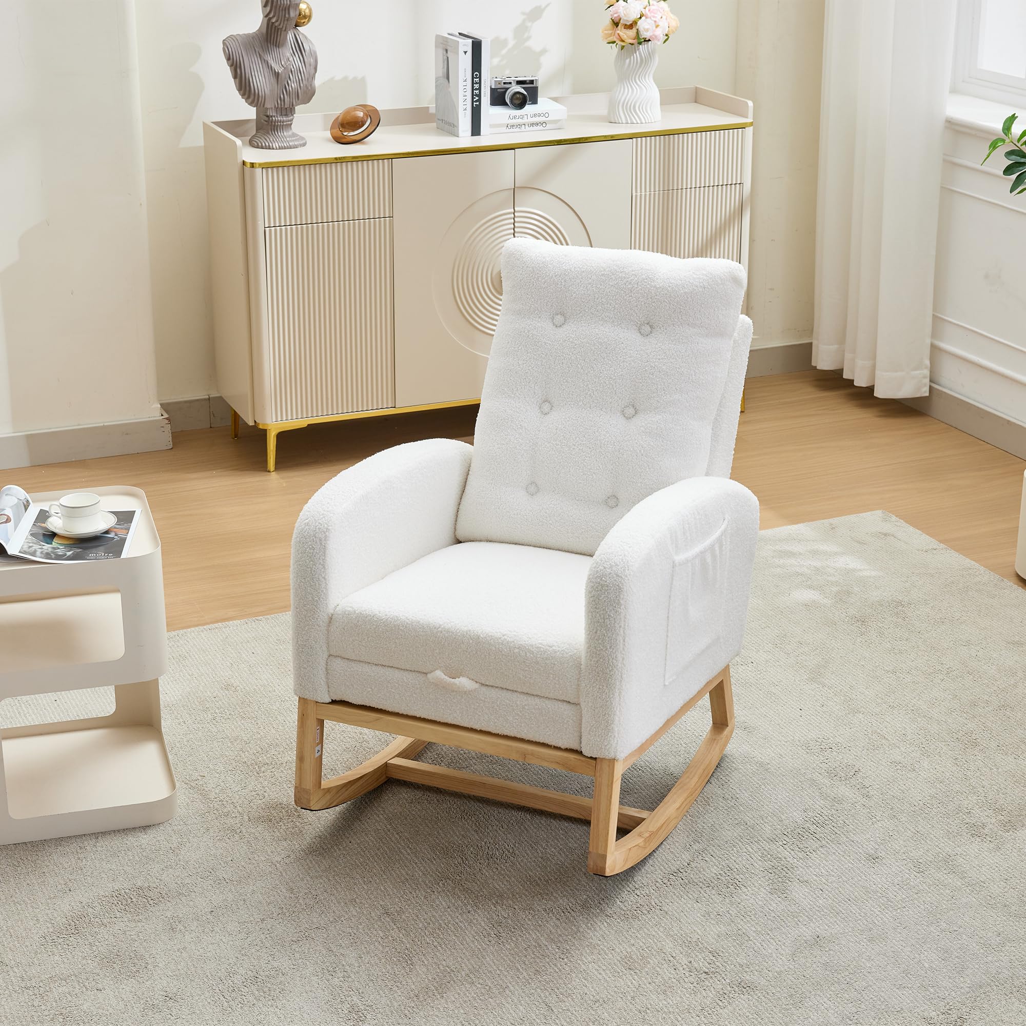 MURUL Mecedora, Bouclé, Reposapiés ajustable y bolsillos laterales, adecuado para habitación infantil, dormitorio, salón, blanco, 66,5 x 121,5 x 102 cm