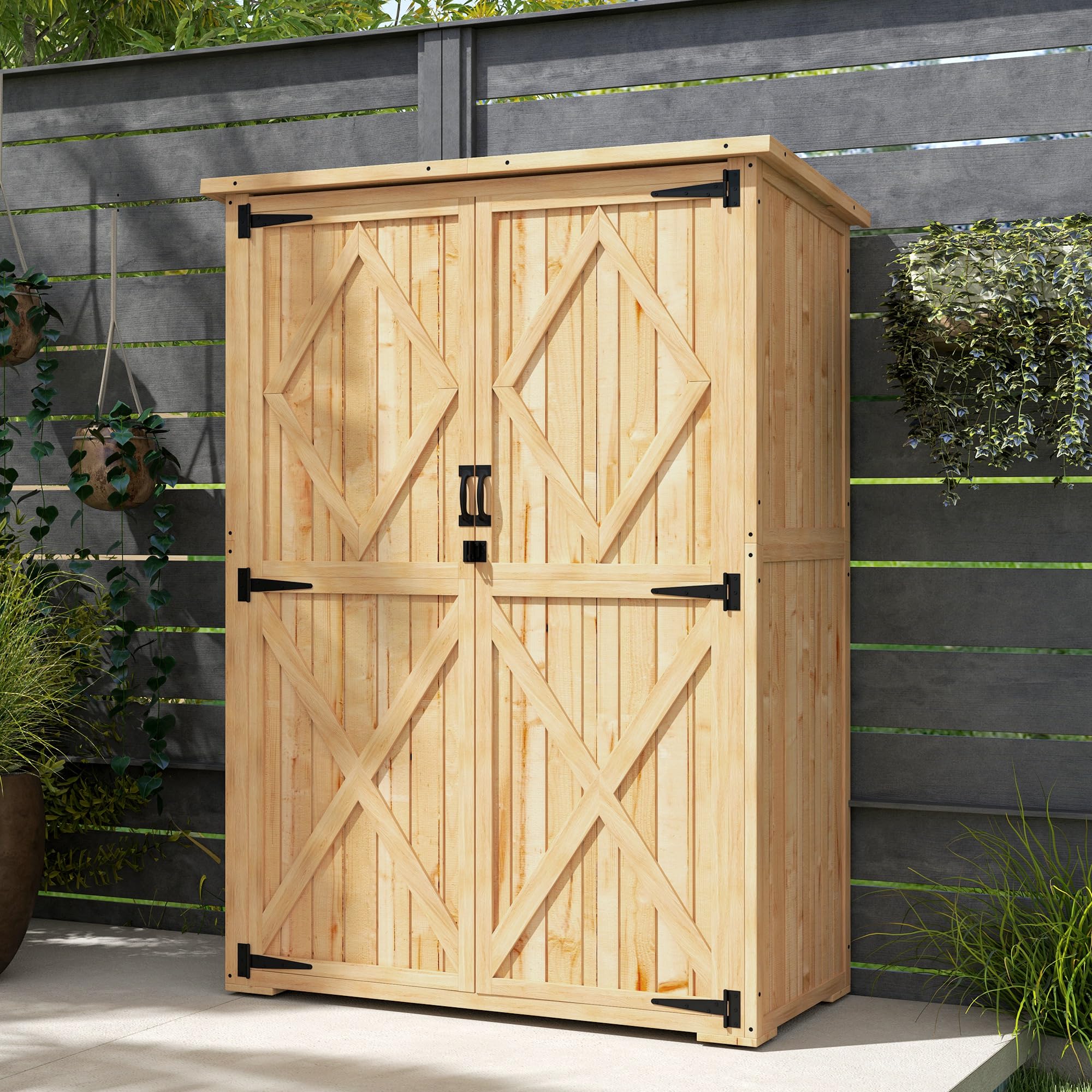 Outsunny Gartenschrank Holz Abschließbar 116,5x57x167cm Naturholz | Geräteschuppen mit Ablage, Doppeltür, Asphalt-Dach, Wetterfest, Geräteschrank, Gerätehaus Gartenschuppen, Für Garten Terrasse