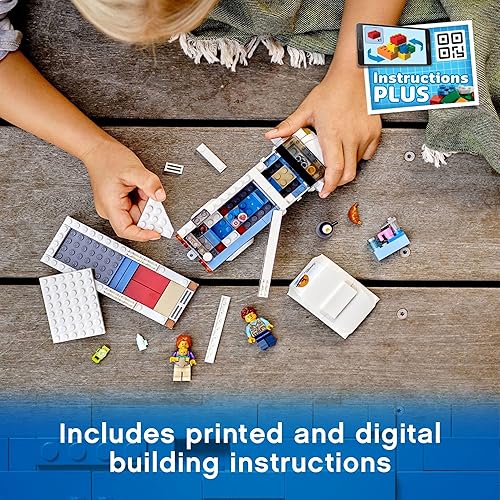 Miniatura 6 de LEGO City Great Vehicles Holiday Camper Van 60283 - Auto de juguete para niños de 5 años de edad, caravana autocaravana, regalos para niños y niñas