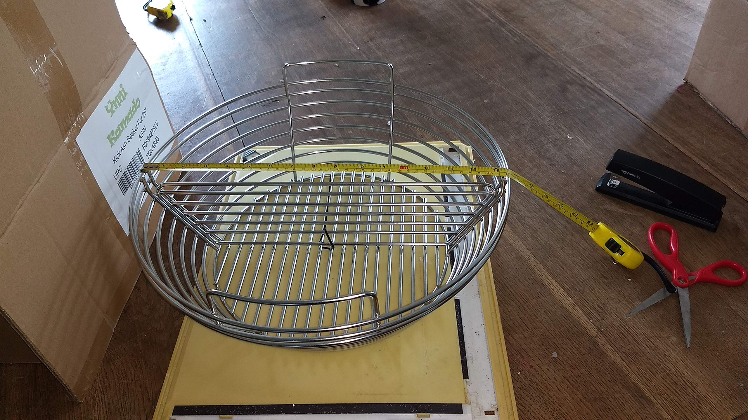 YNNI KAMADO TQKAB25 Panier à cendres pour grilles de 63,5 cm + Grille de séparation centrale amovible