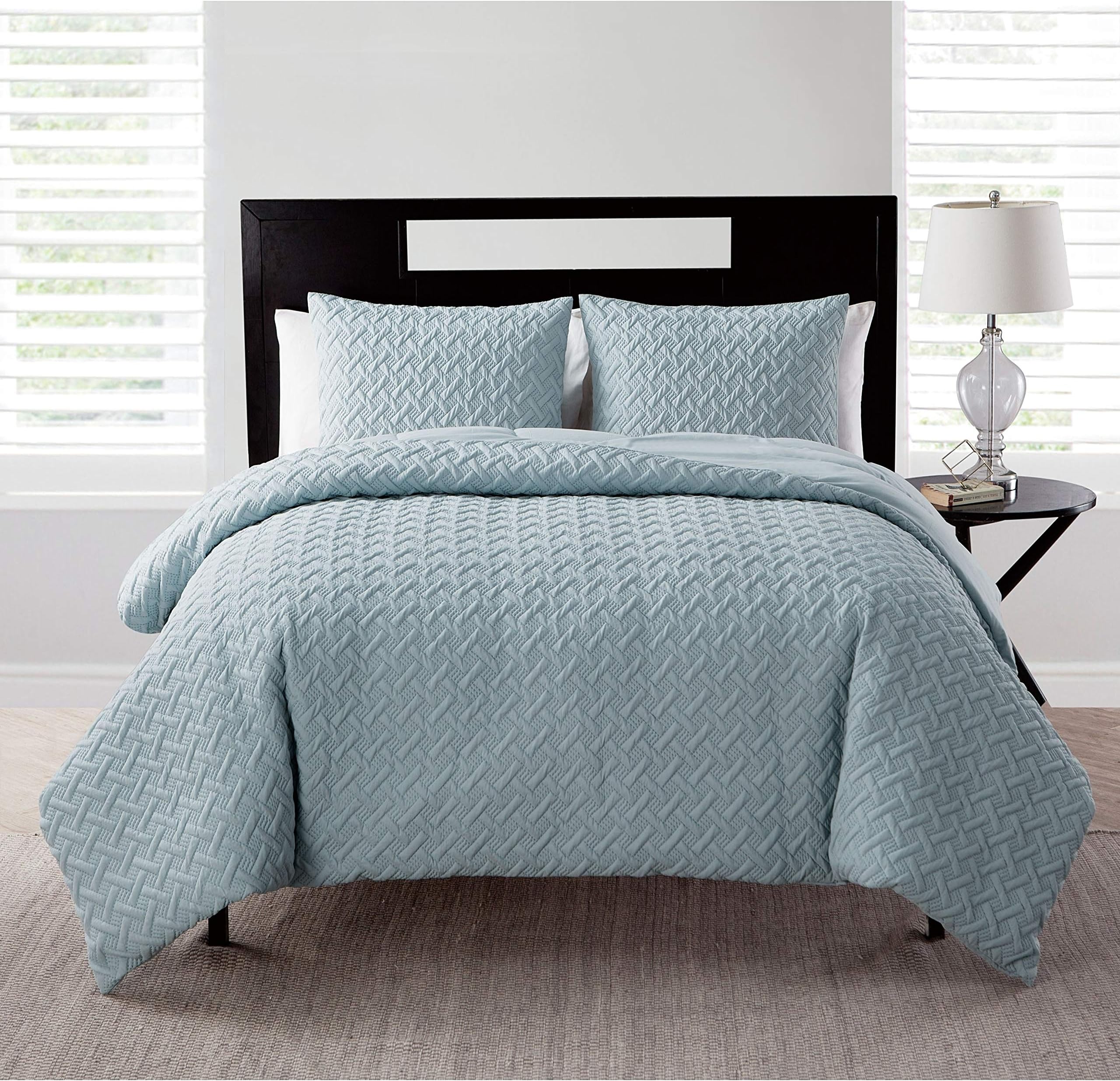 VCNY Home Comforter Soft & Cozy Bedding Set, Stylish Chic Design for Home Décor, Machine Washable, Microfiber, Blue, Twin XL
